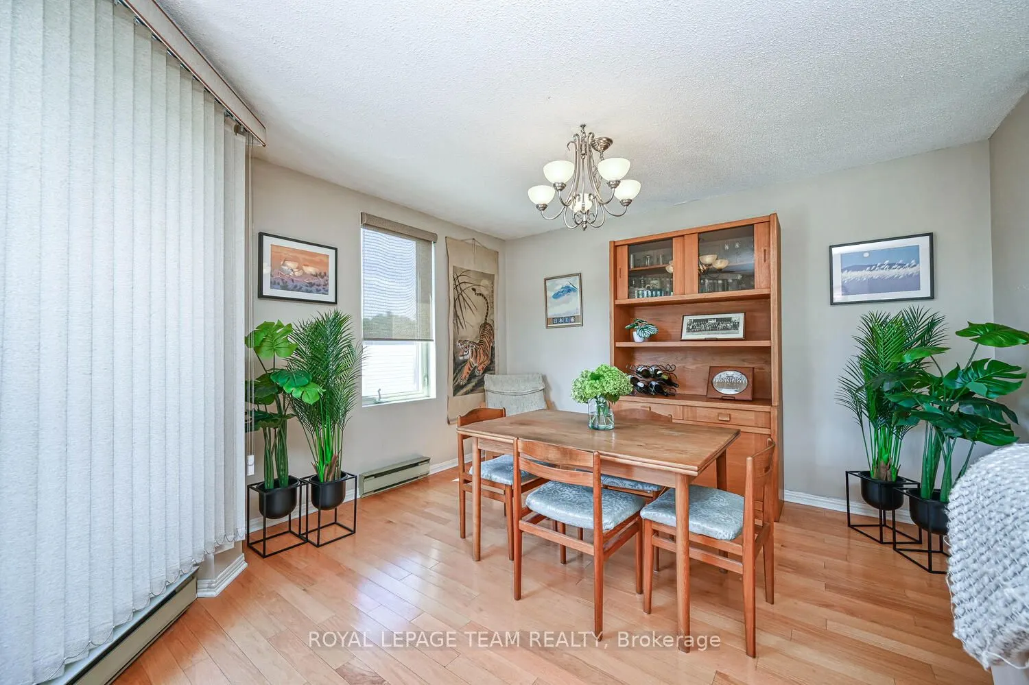 800 Mckellar Avenue, #403