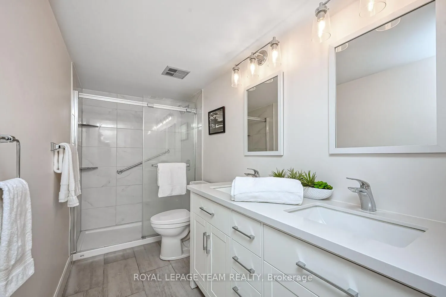 800 Mckellar Avenue, #403
