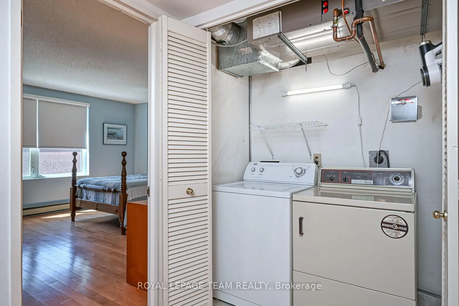 800 Mckellar Avenue, #403