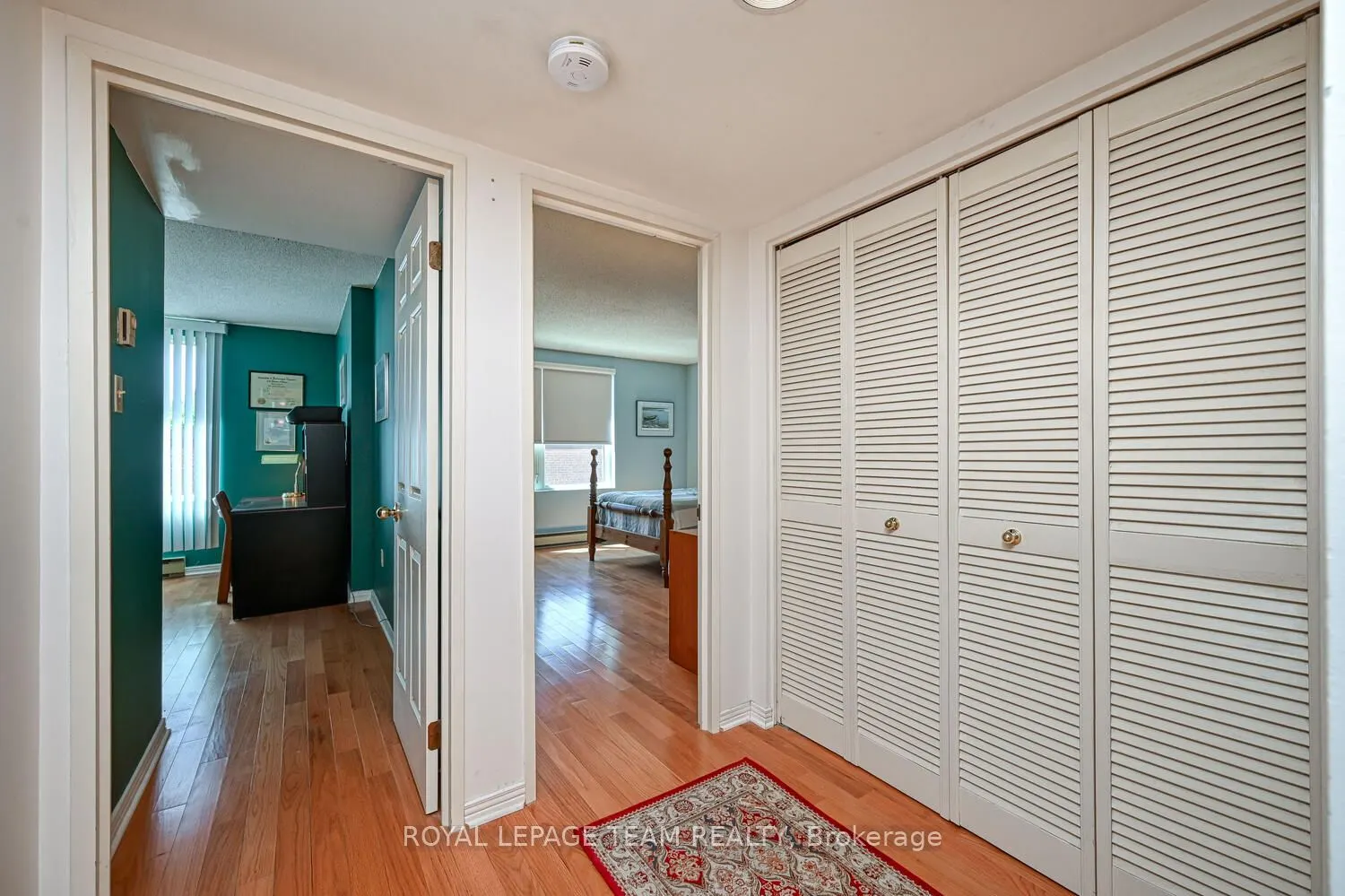 800 Mckellar Avenue, #403