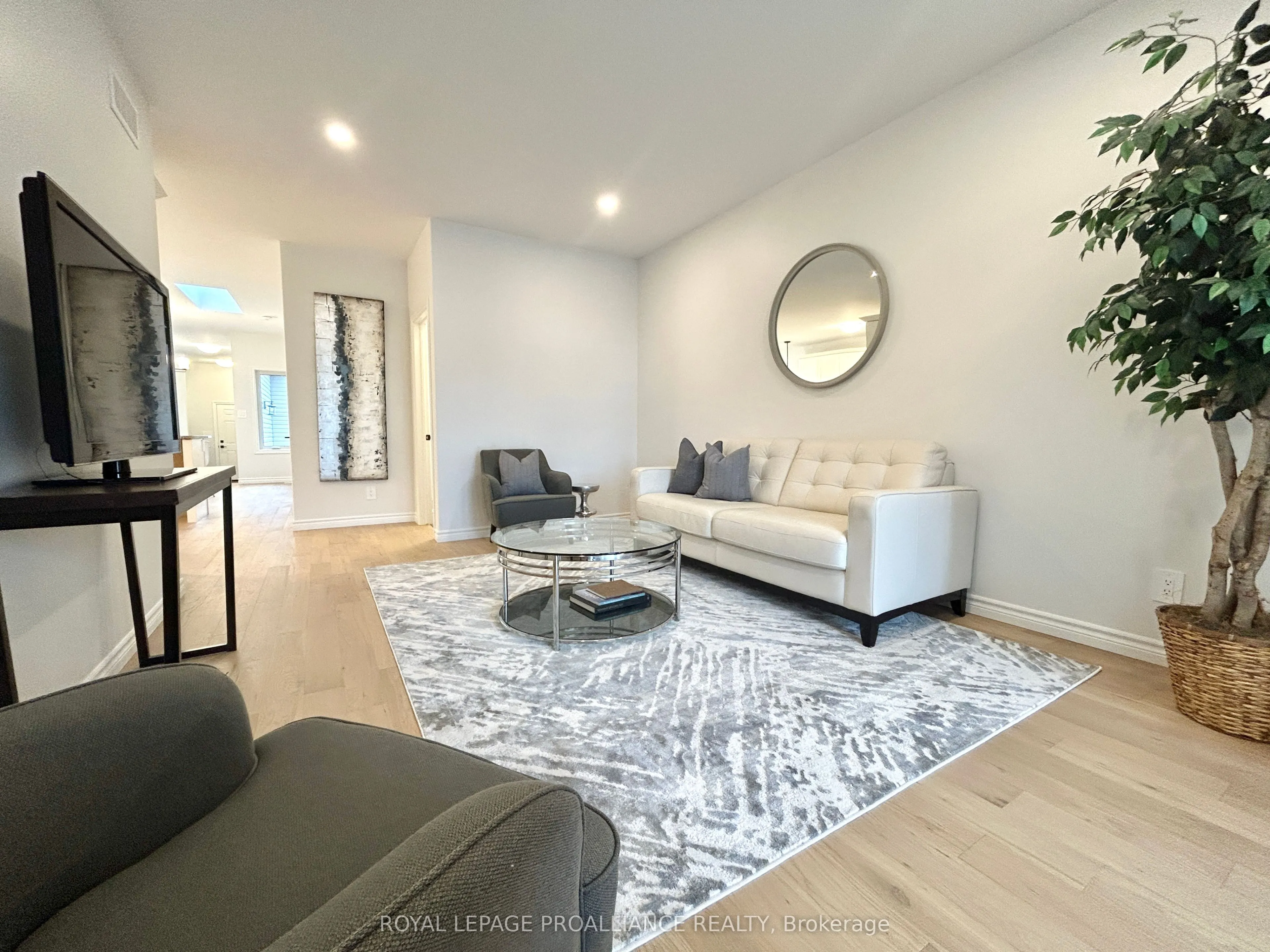 33 Athabaska Drive