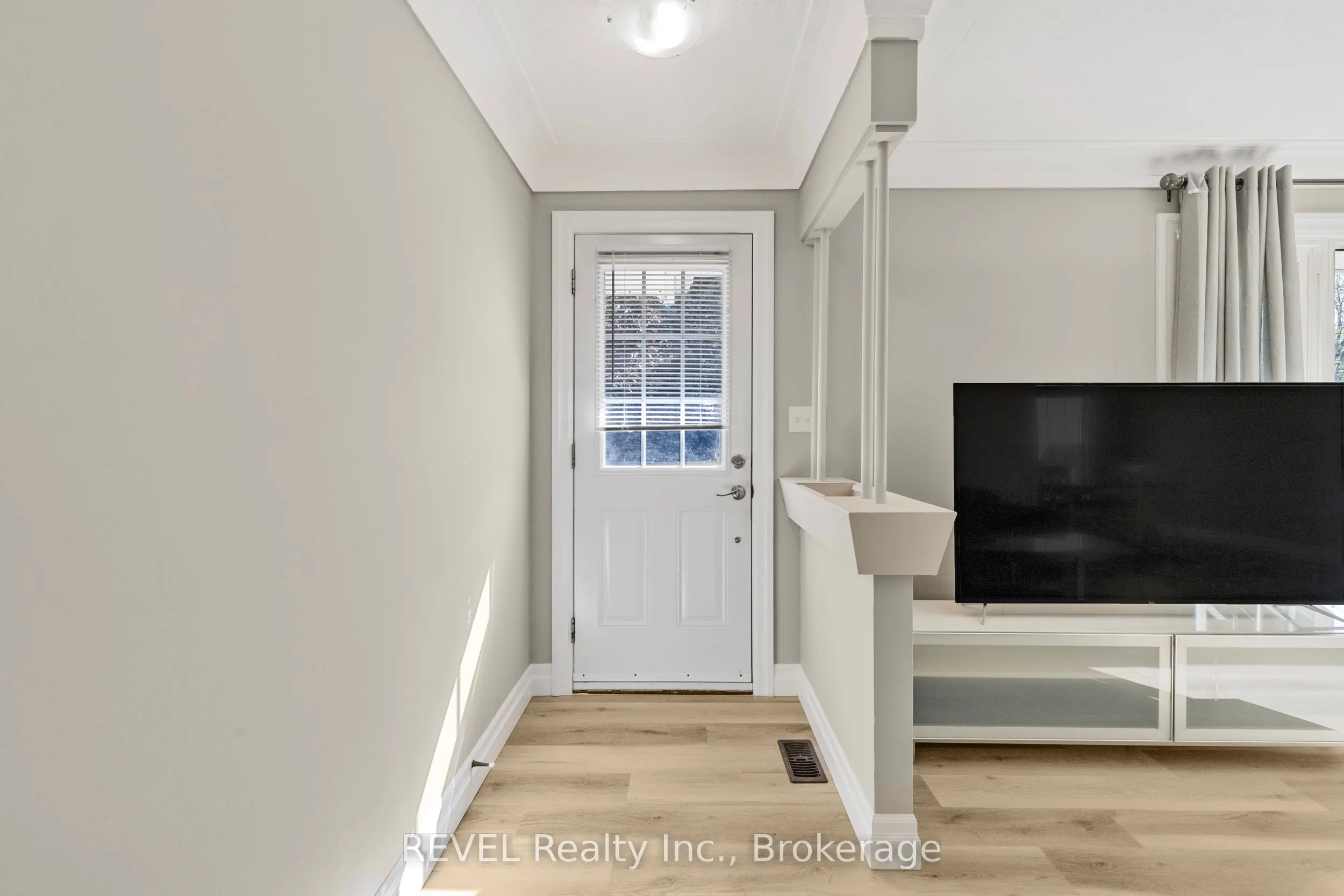 908 Cedar Street
