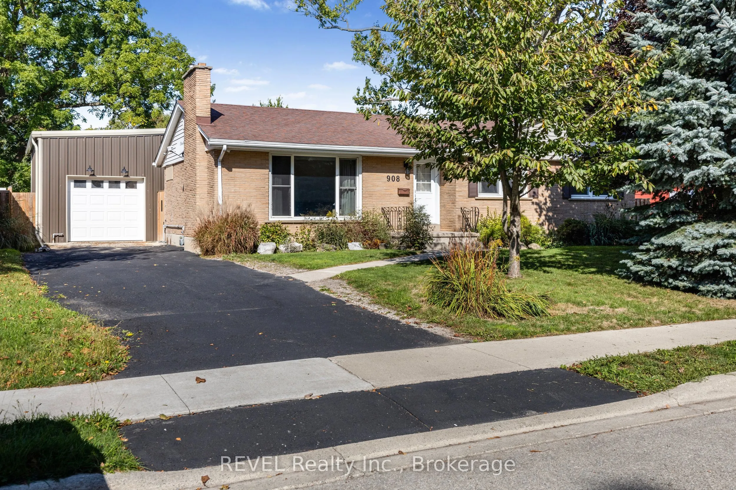 908 Cedar Street