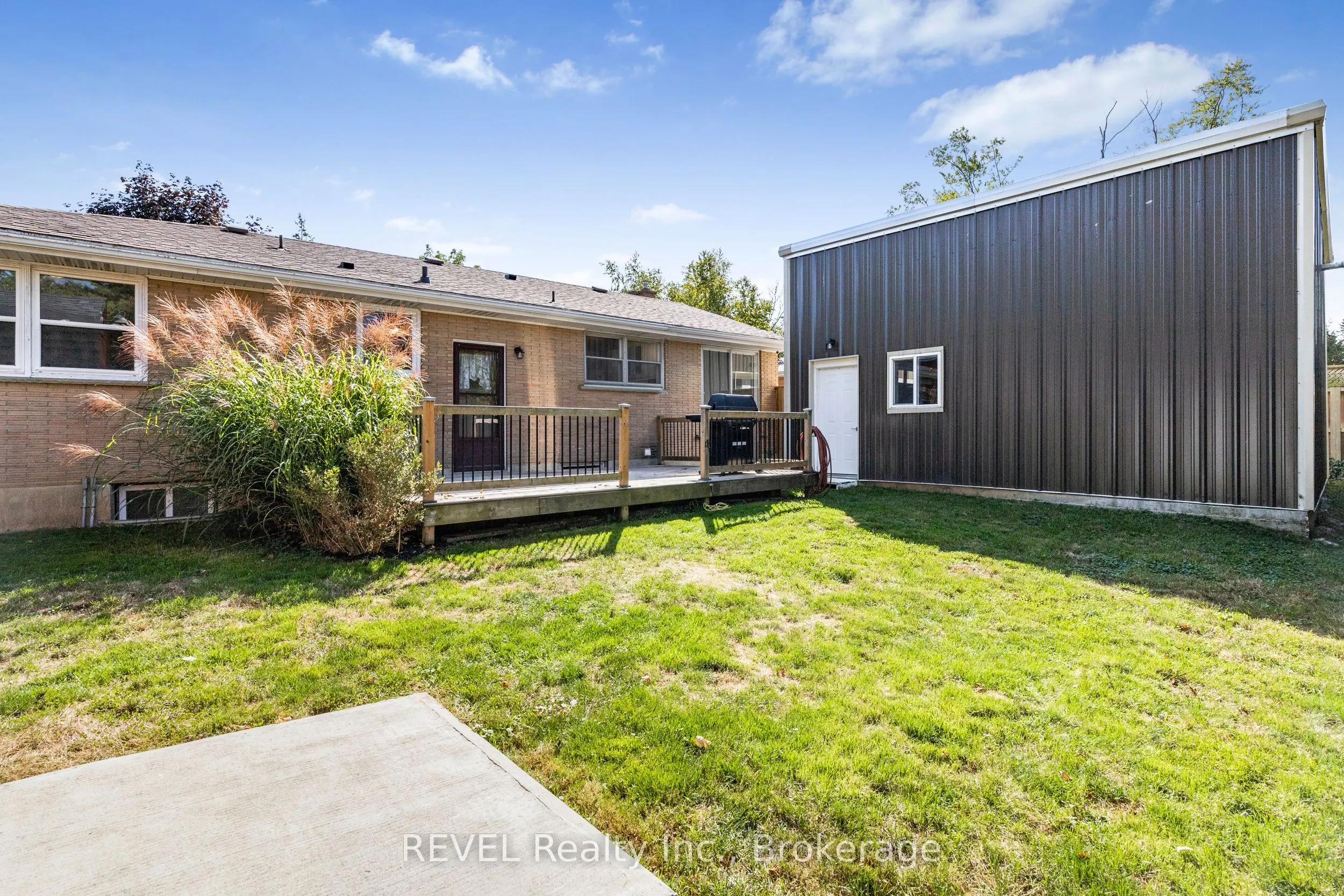 908 Cedar Street