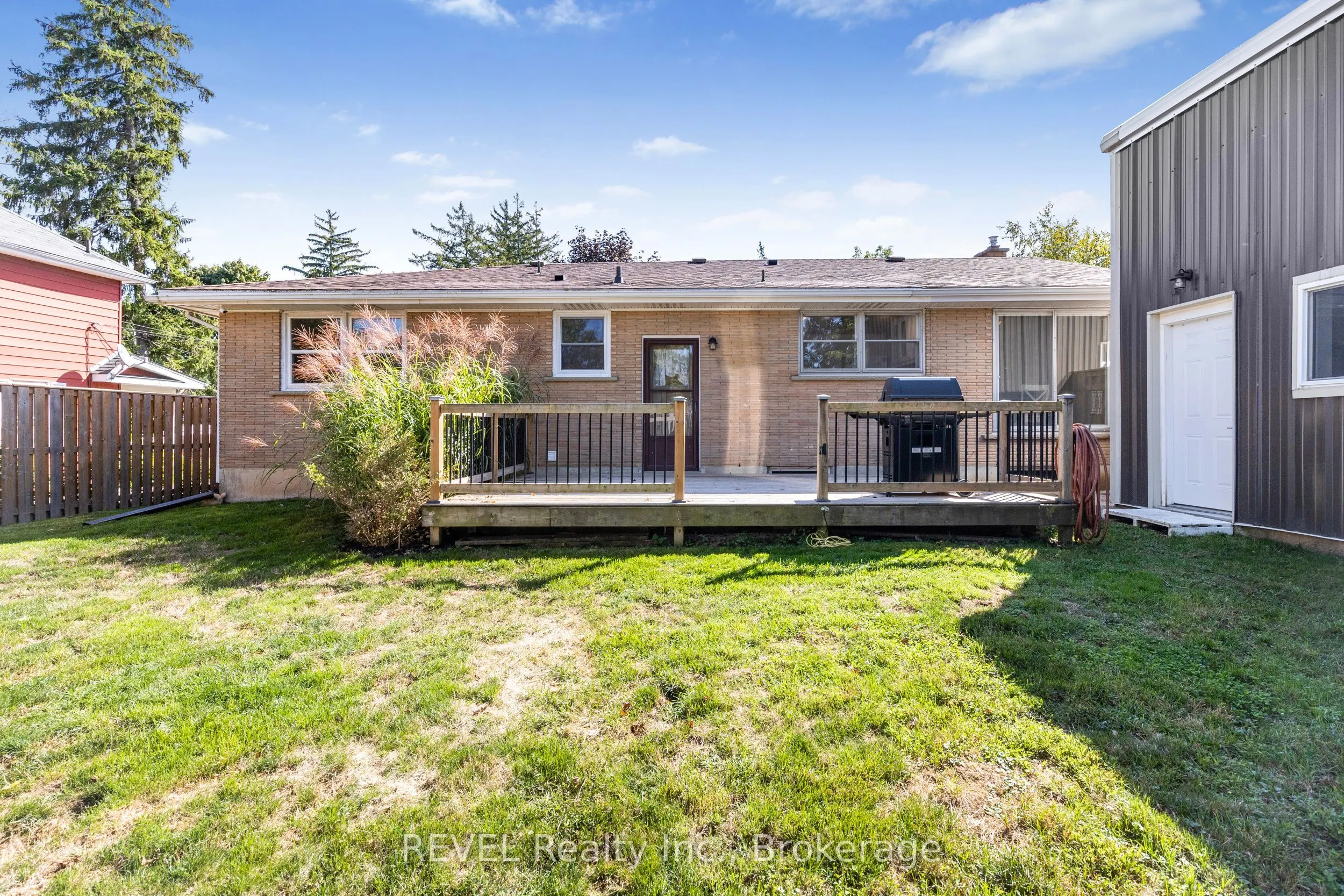 908 Cedar Street
