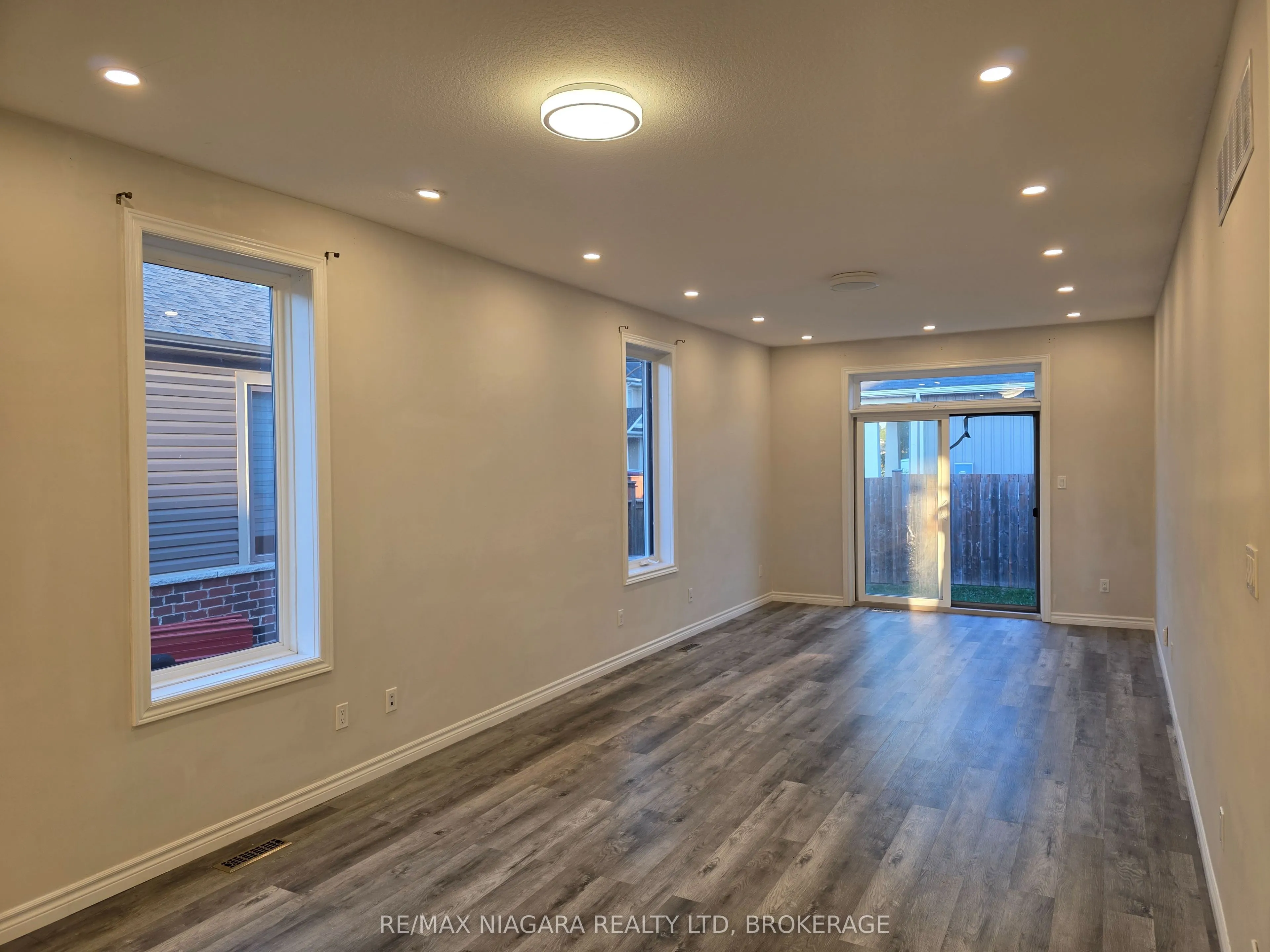 24 Ellis Avenue