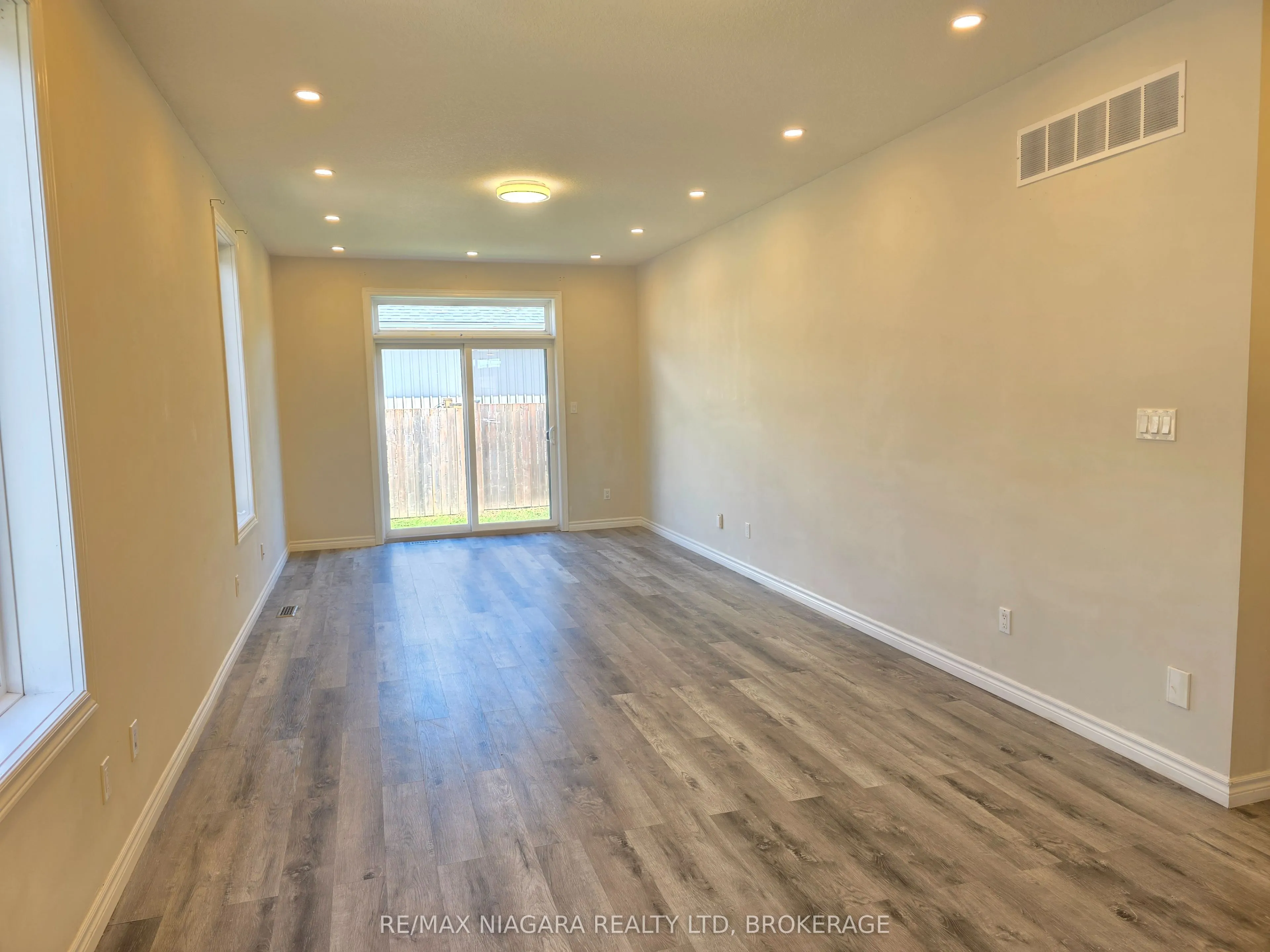 24 Ellis Avenue