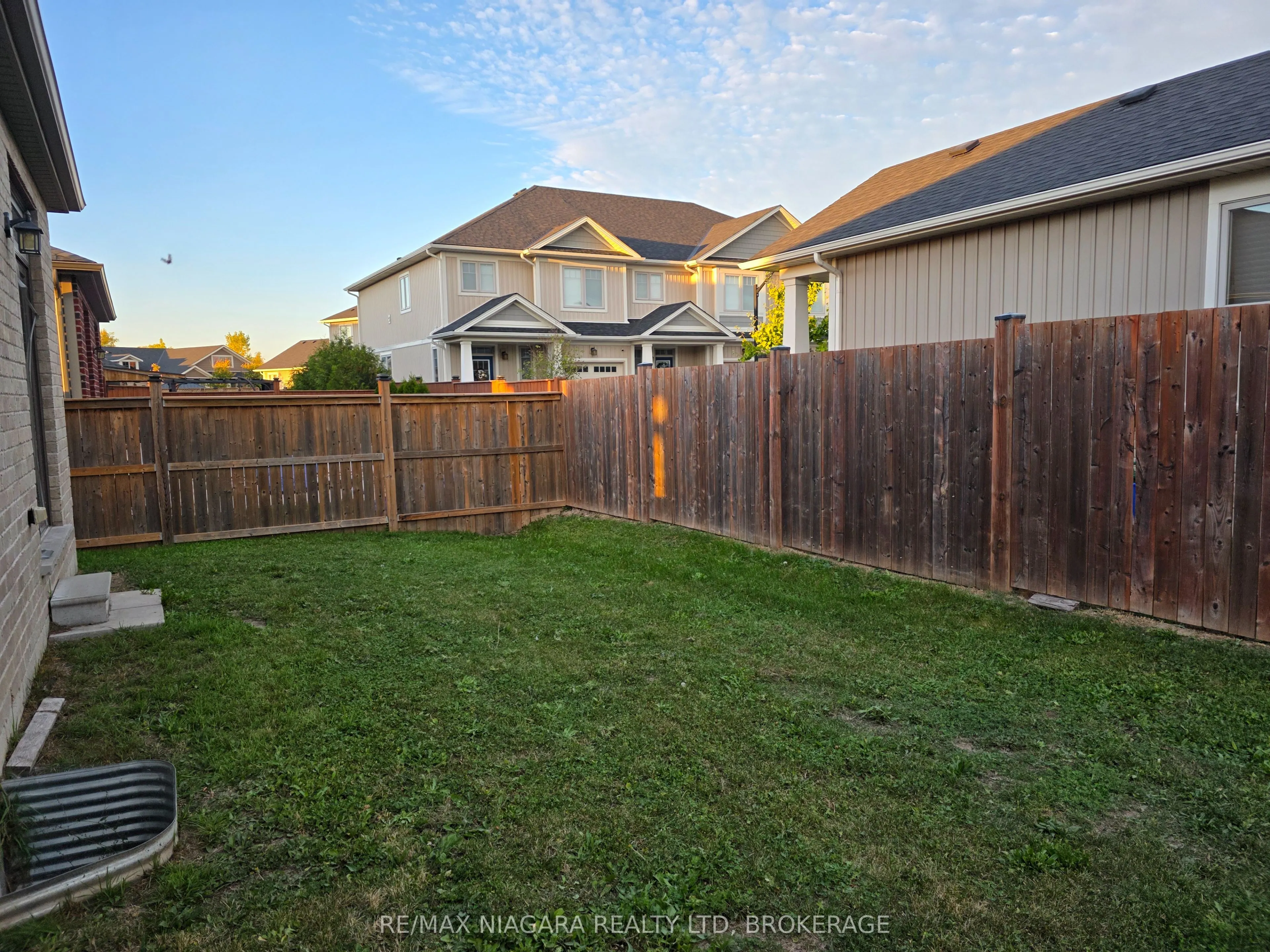 24 Ellis Avenue