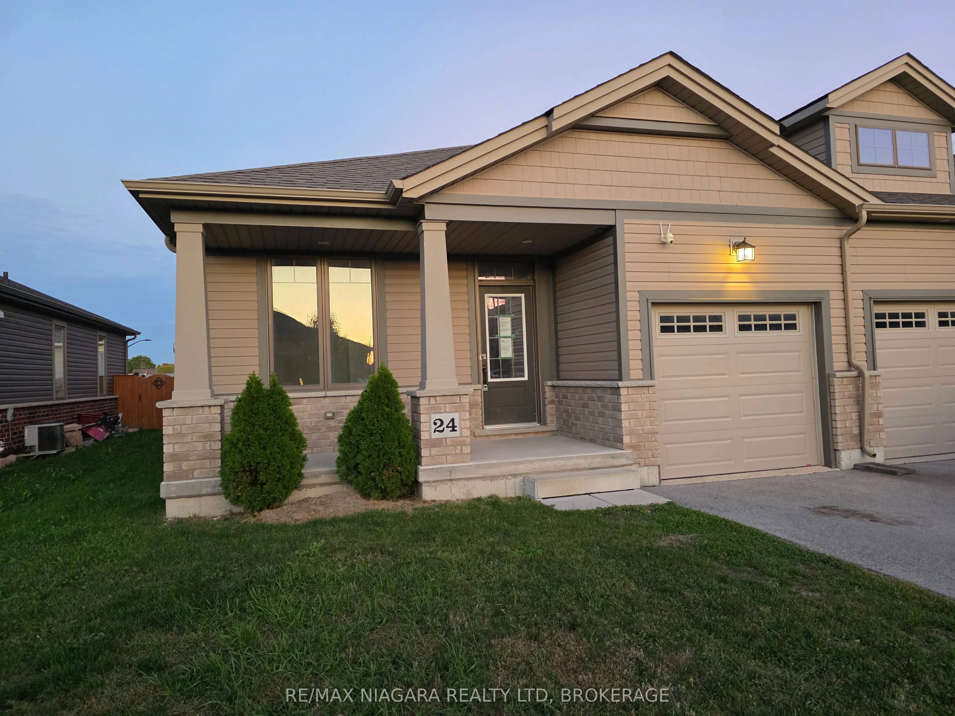 24 Ellis Avenue