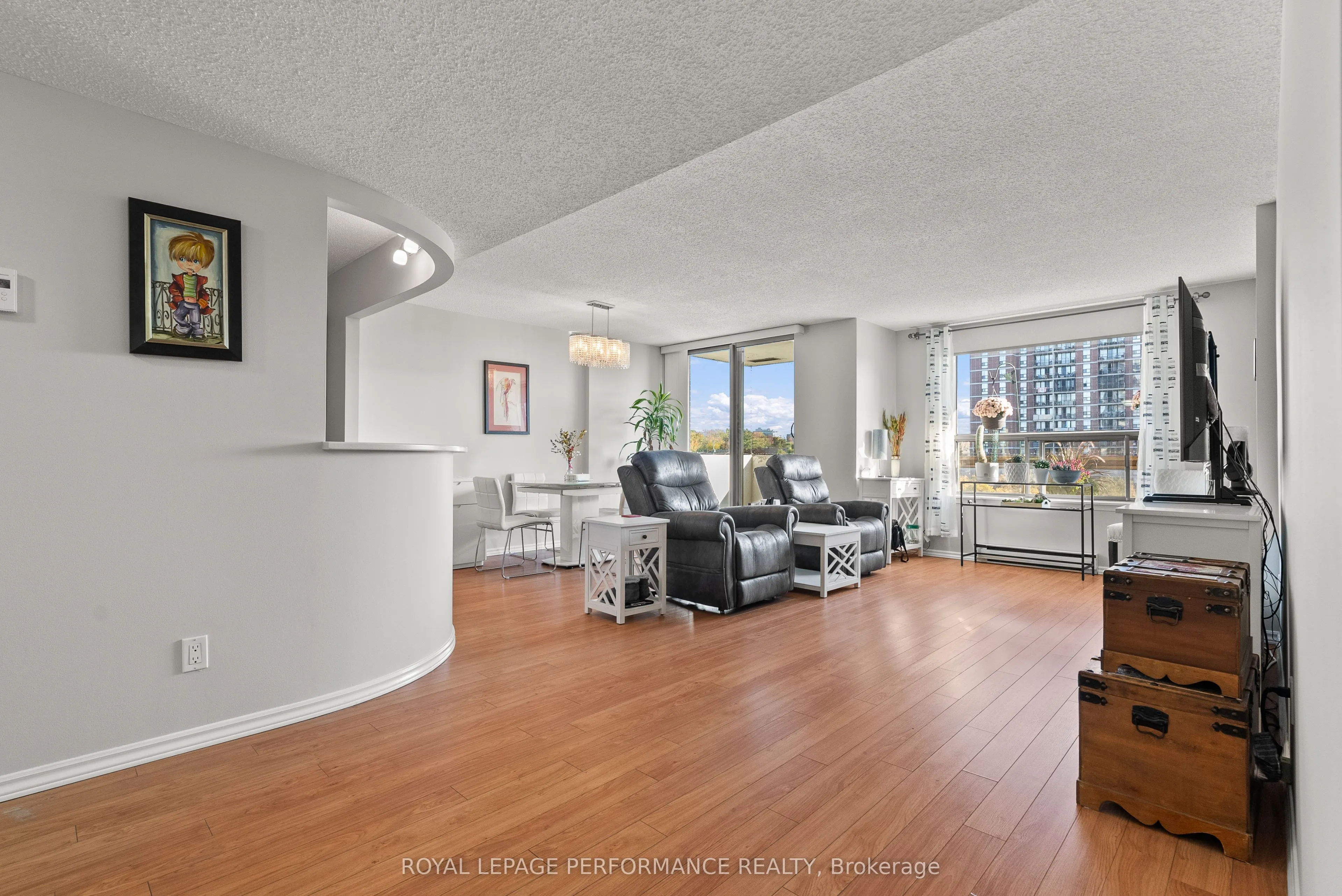200 Lafontaine Avenue, #Unit #407