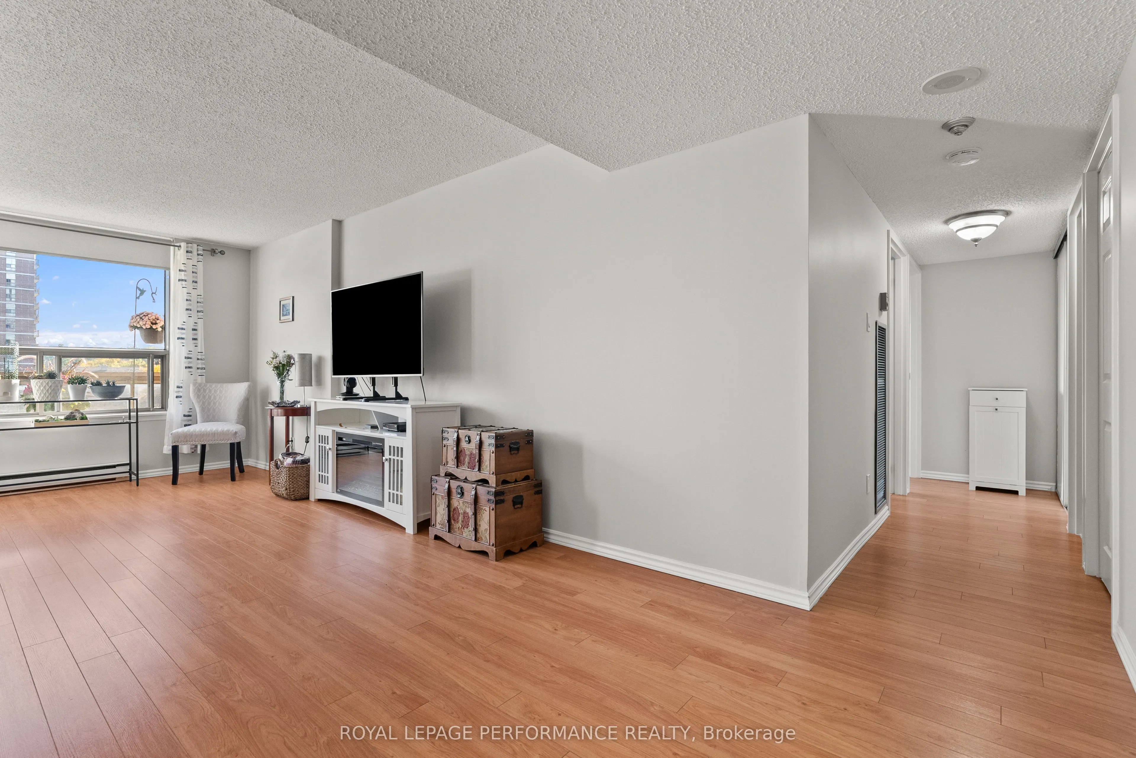200 Lafontaine Avenue, #Unit #407
