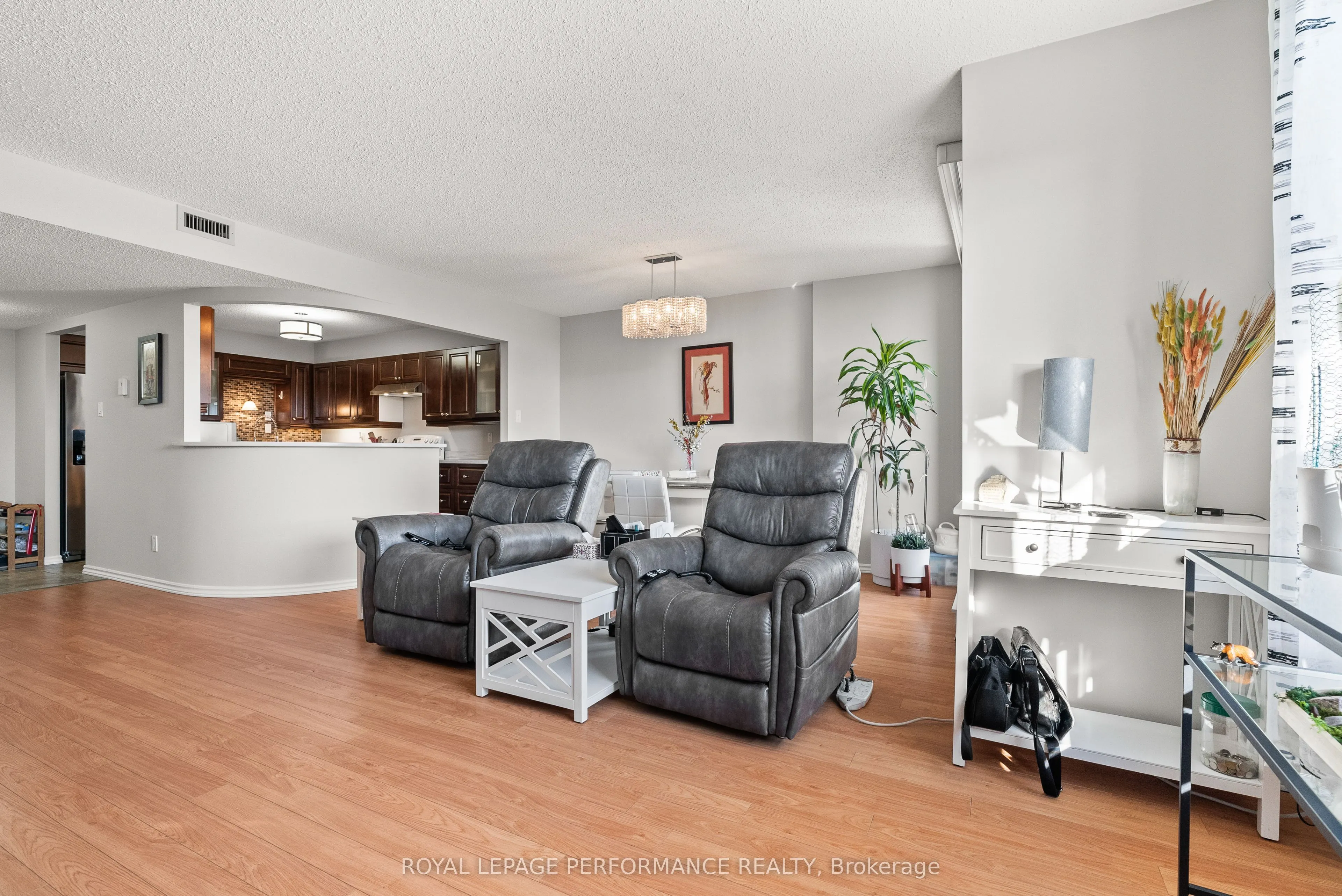 200 Lafontaine Avenue, #Unit #407
