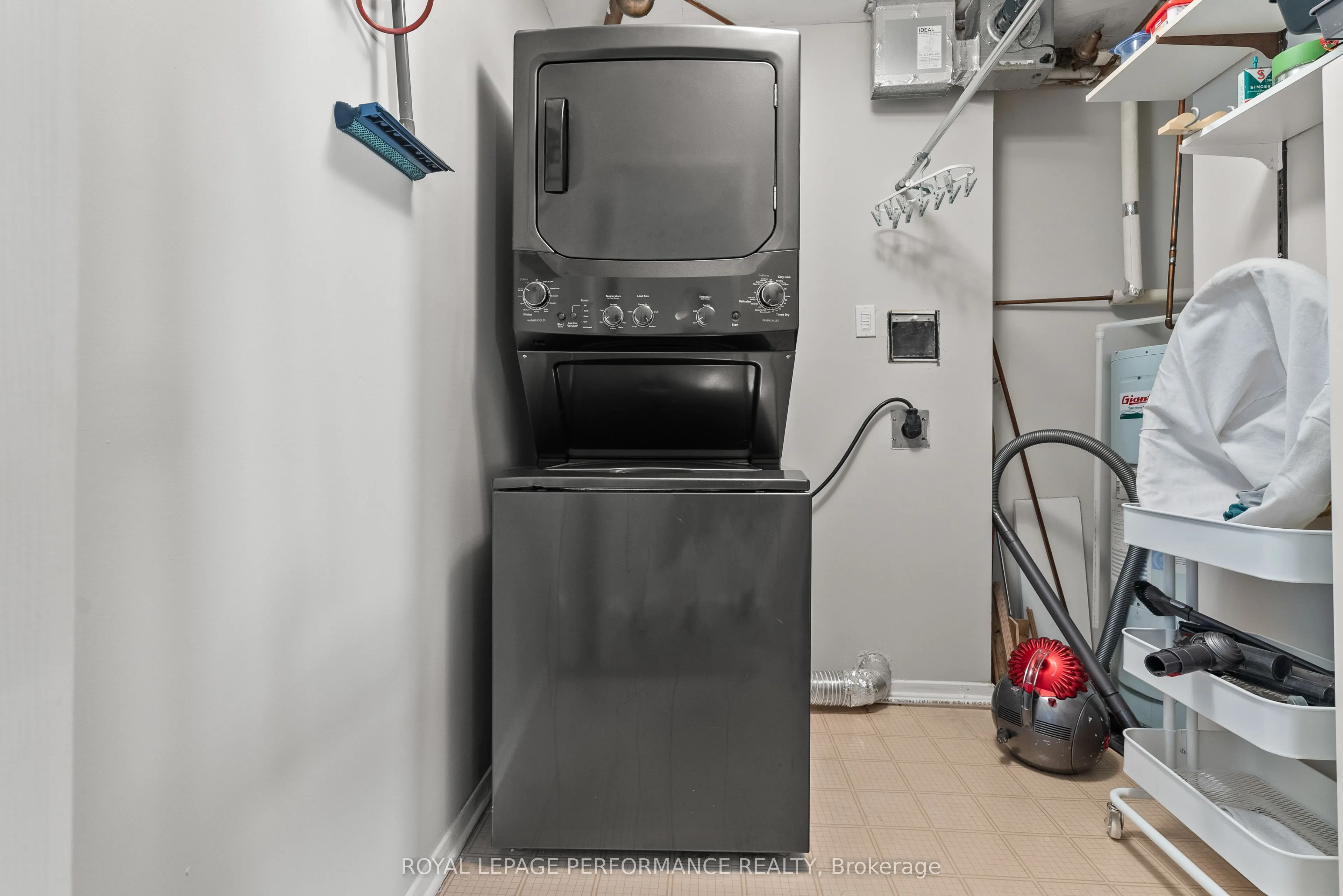 200 Lafontaine Avenue, #Unit #407
