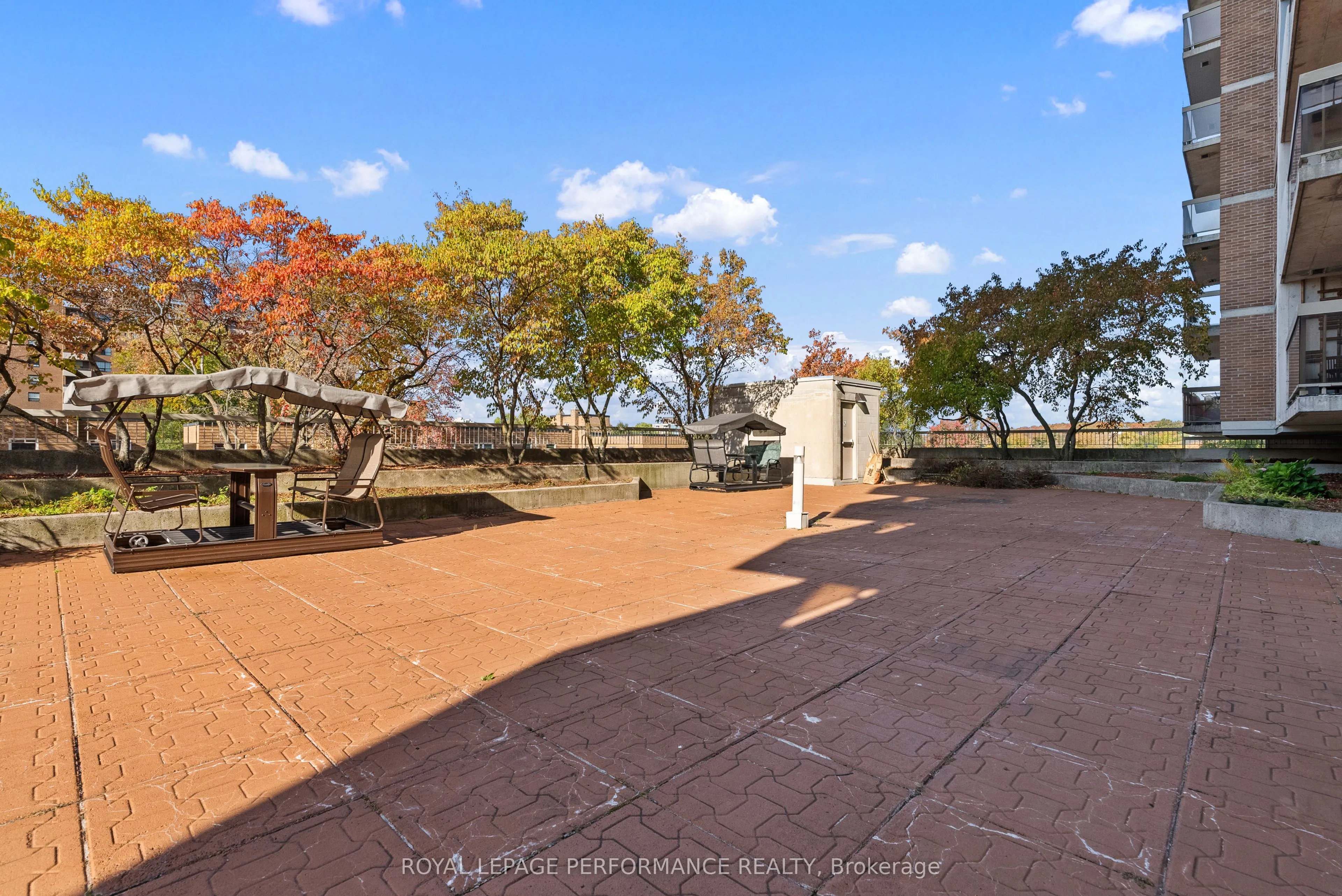 200 Lafontaine Avenue, #Unit #407