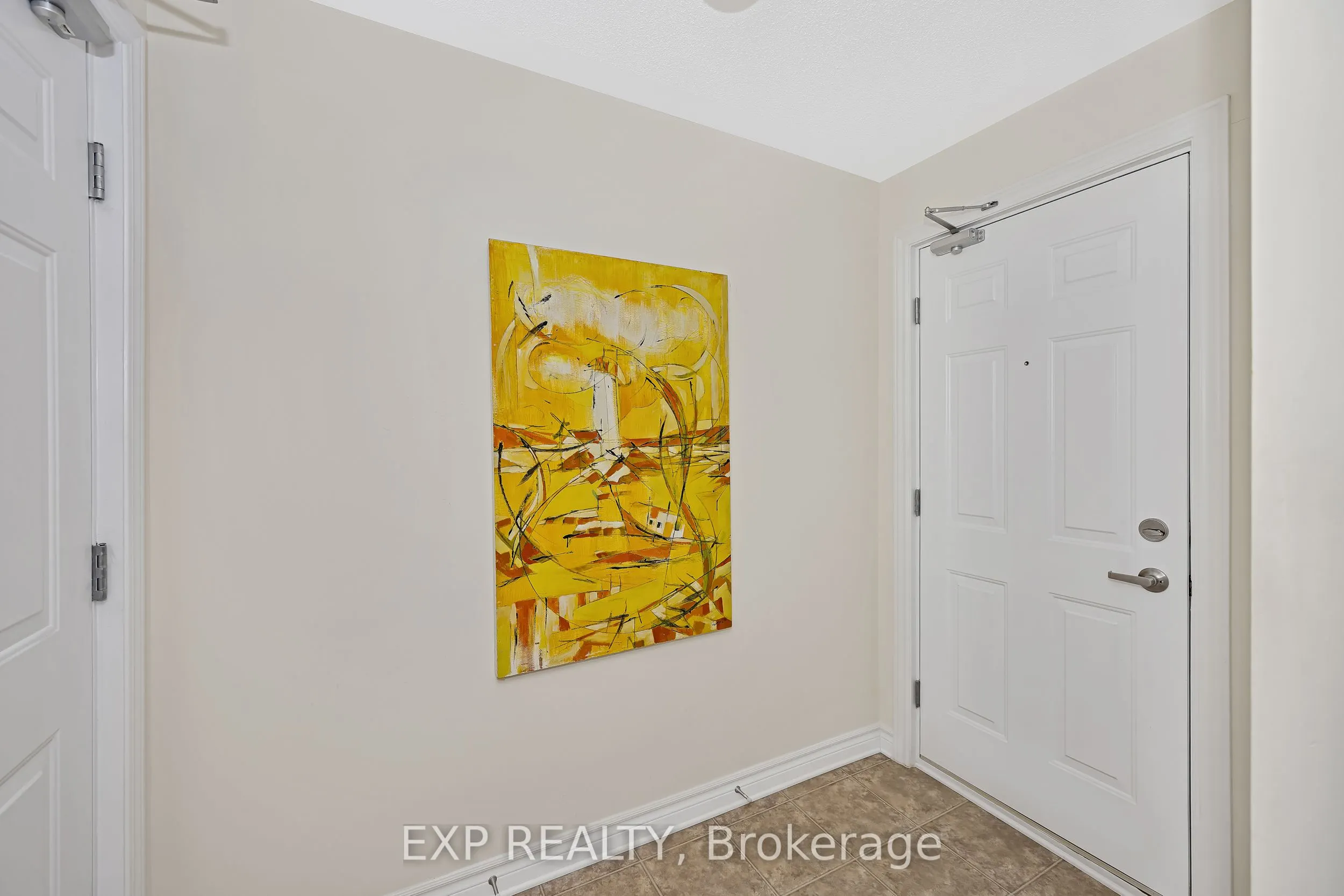 585 Stonefield Private, #6