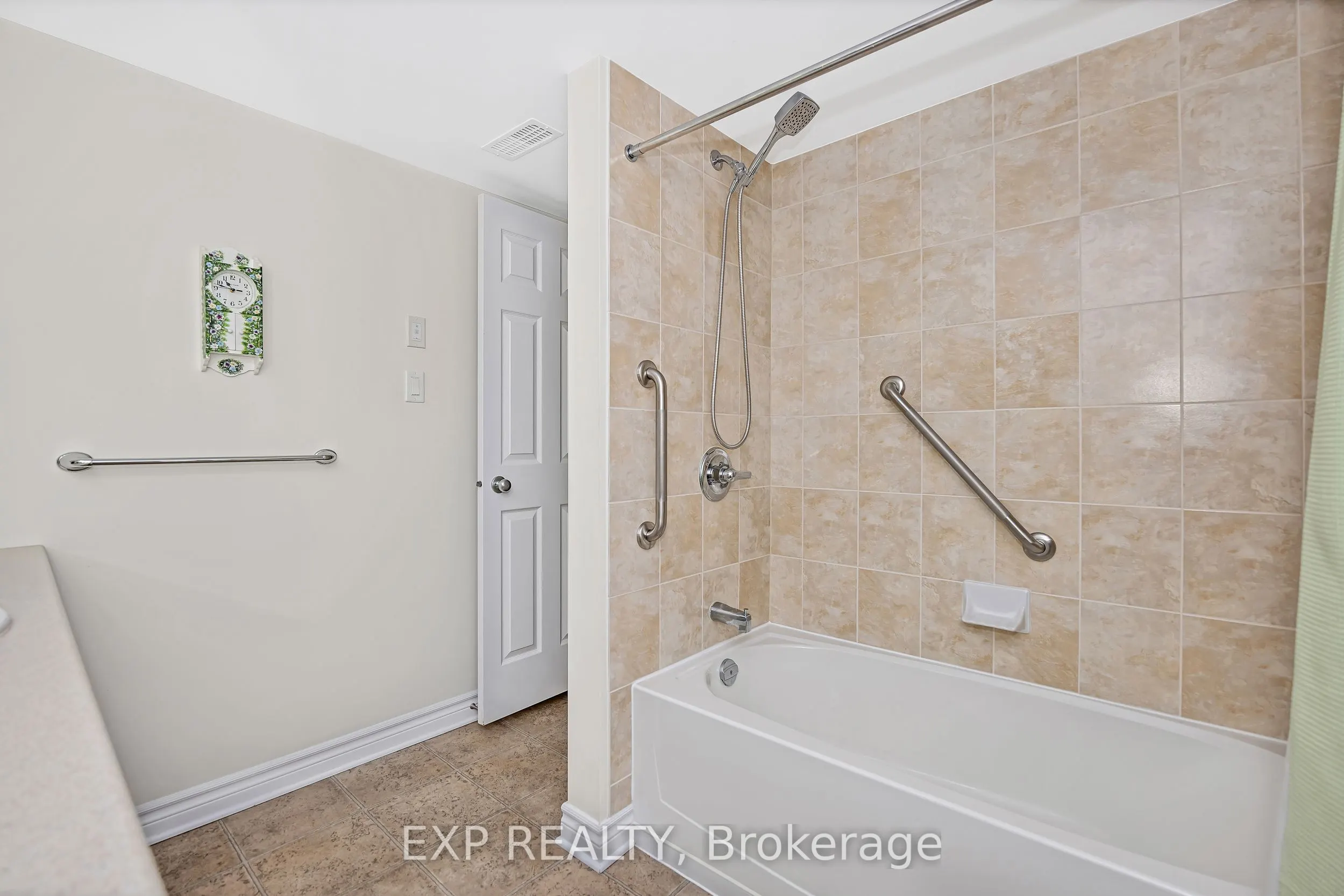 585 Stonefield Private, #6