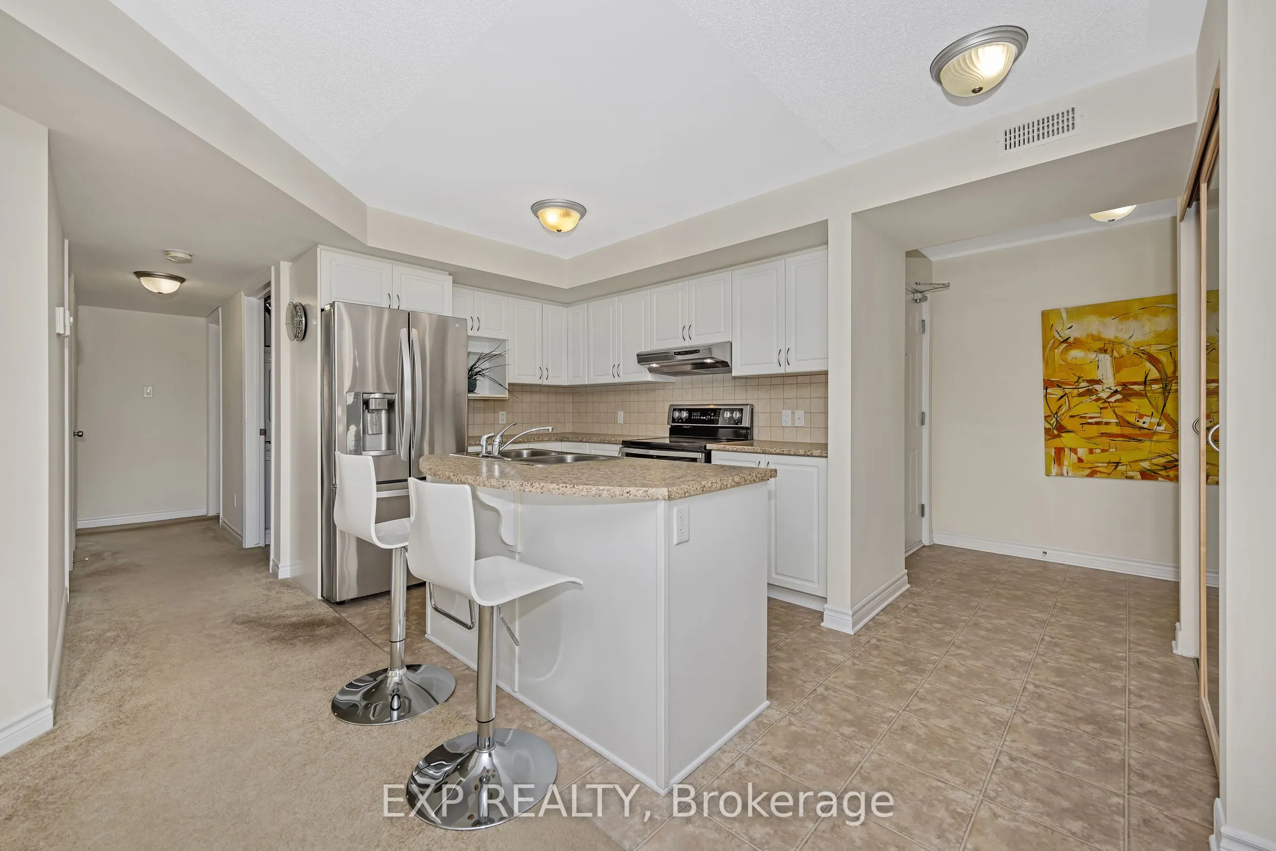 585 Stonefield Private, #6