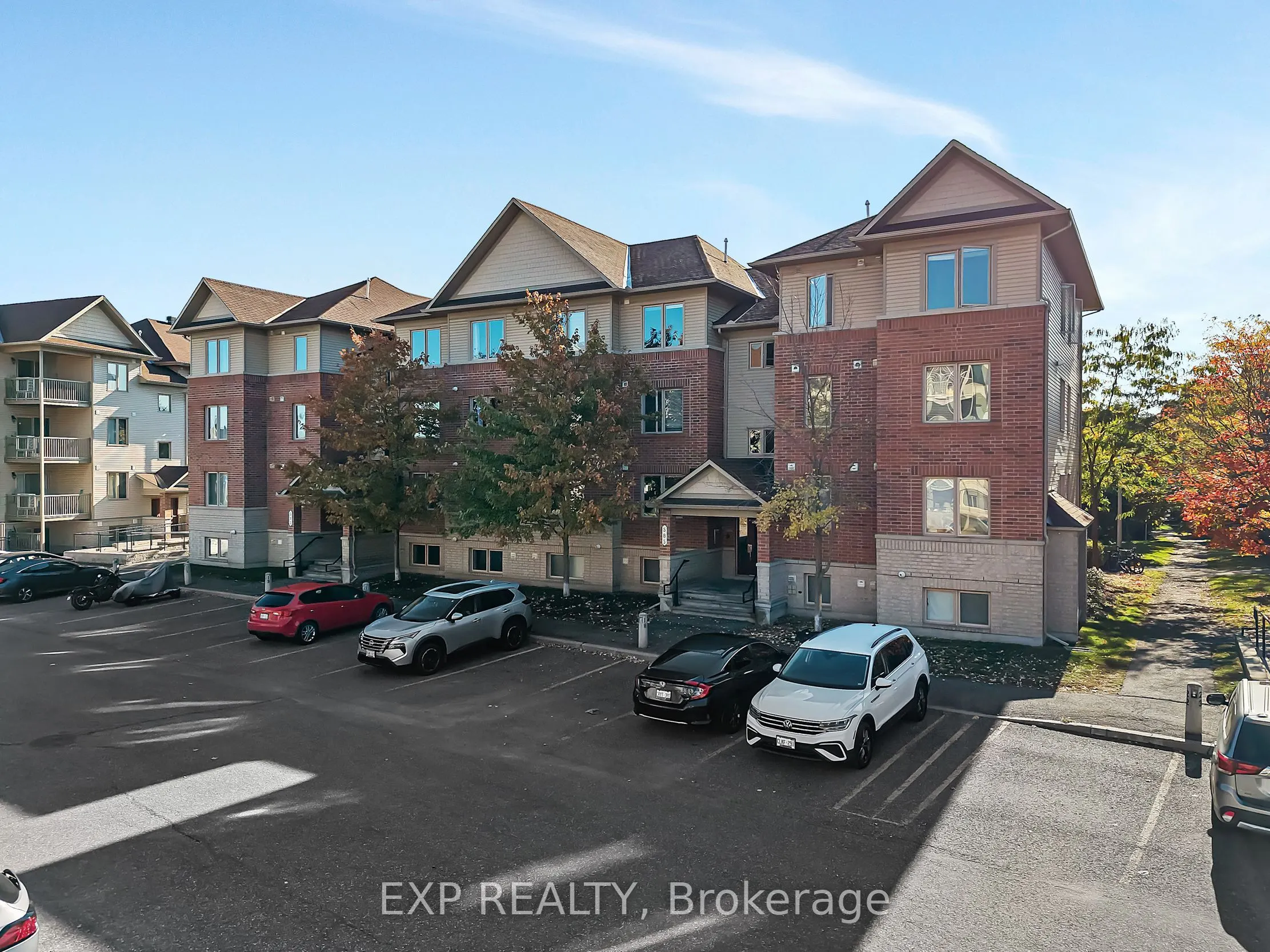 585 Stonefield Private, #6