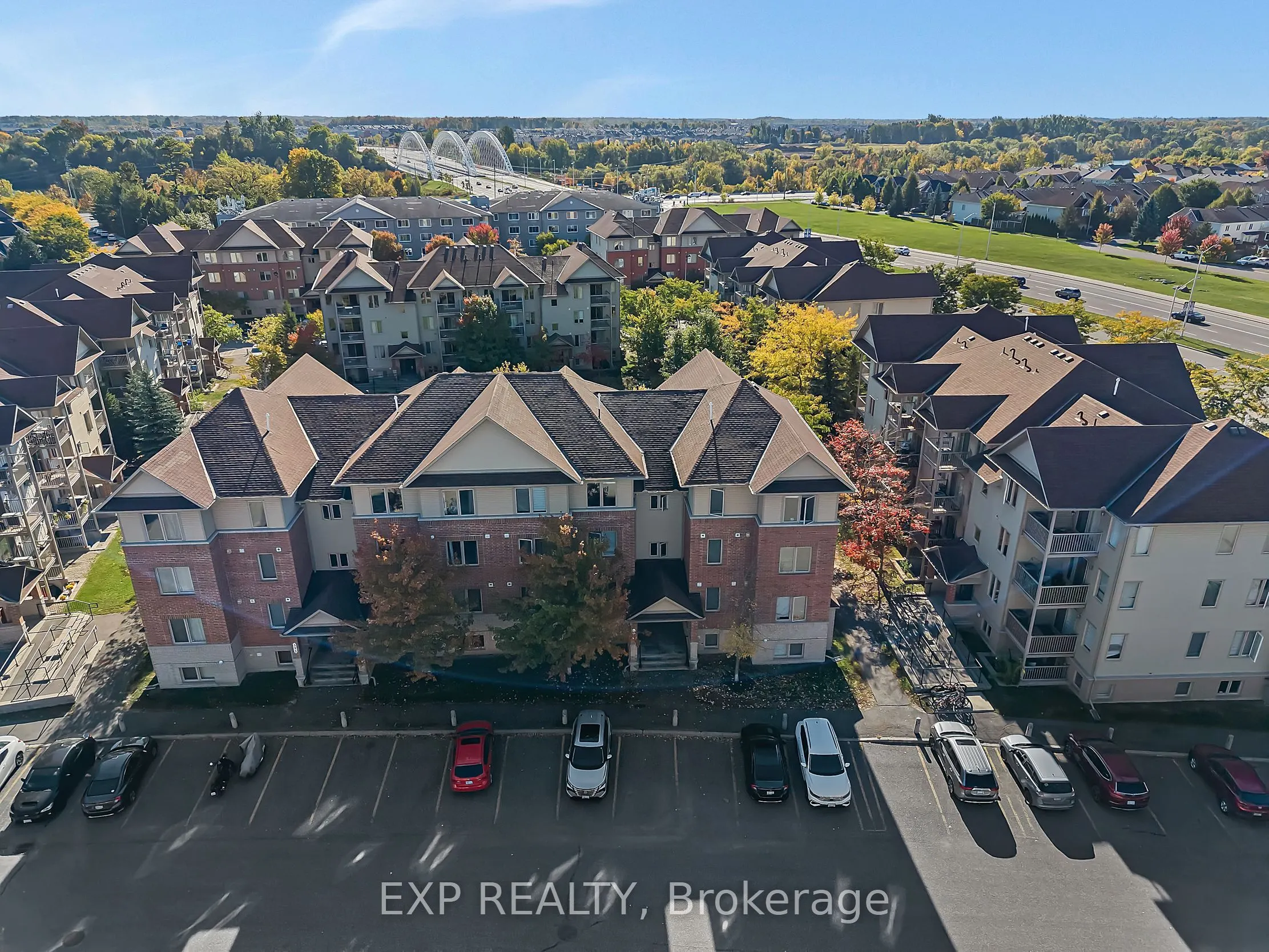 585 Stonefield Private, #6