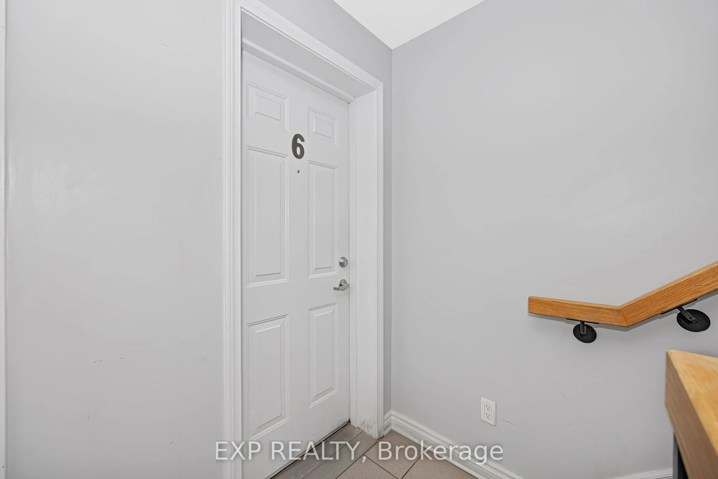 585 Stonefield Private, #6