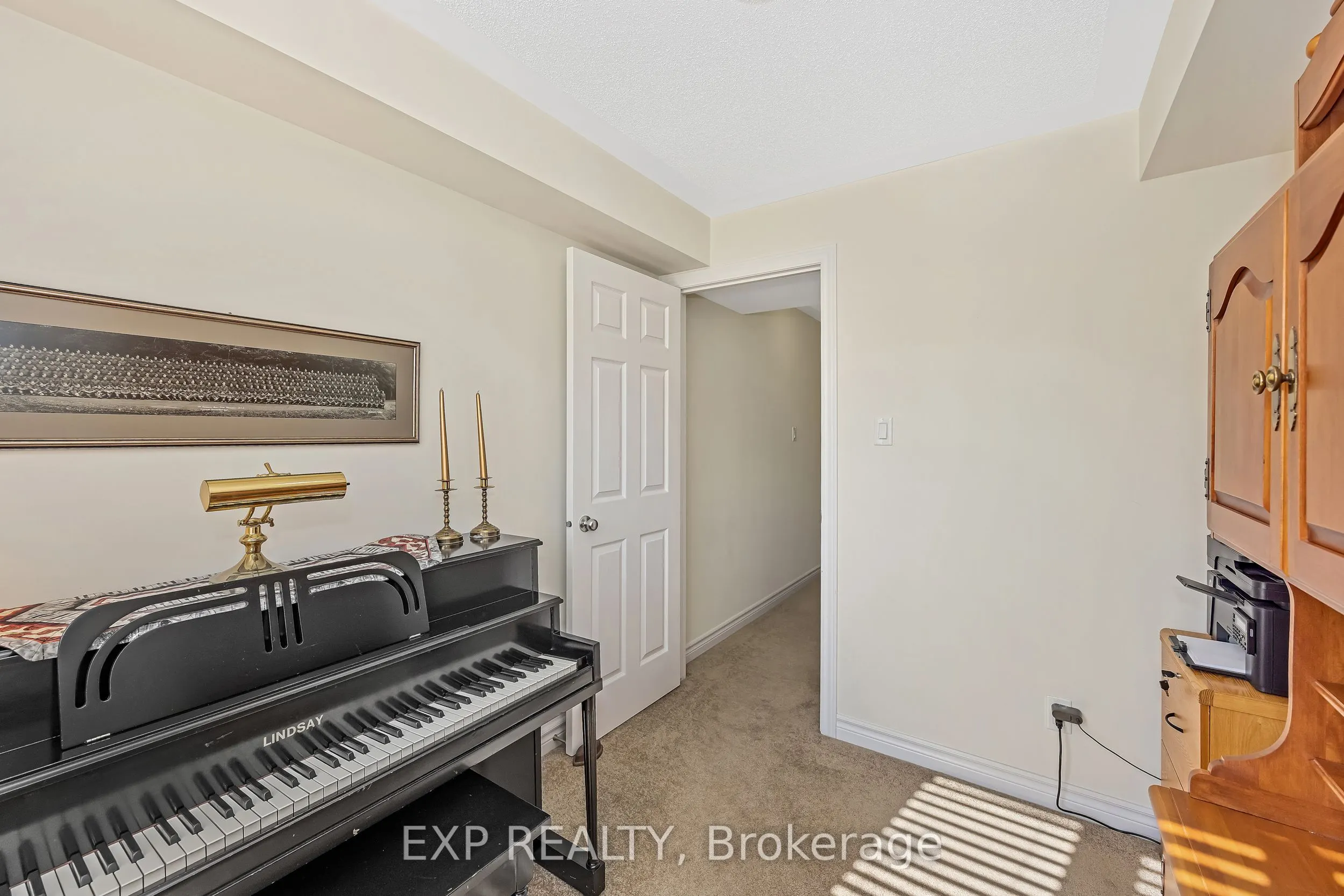 585 Stonefield Private, #6