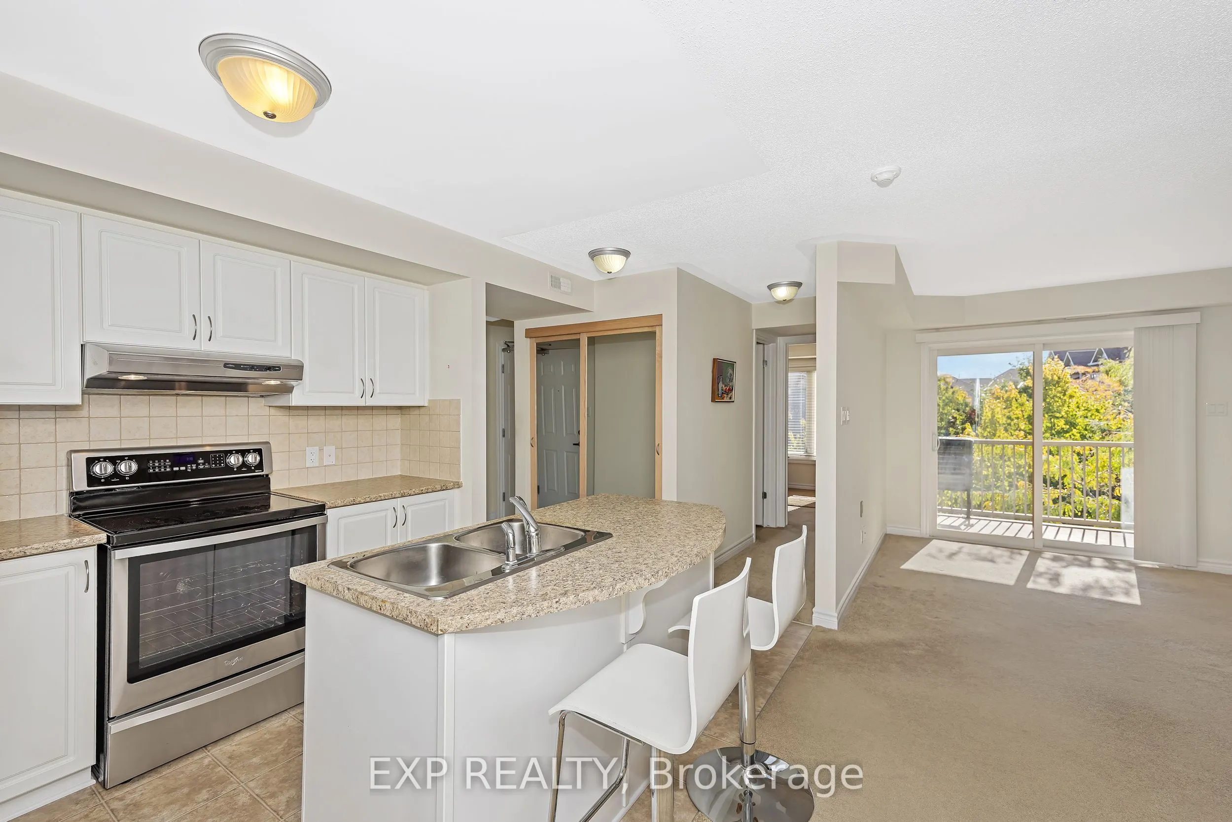 585 Stonefield Private, #6
