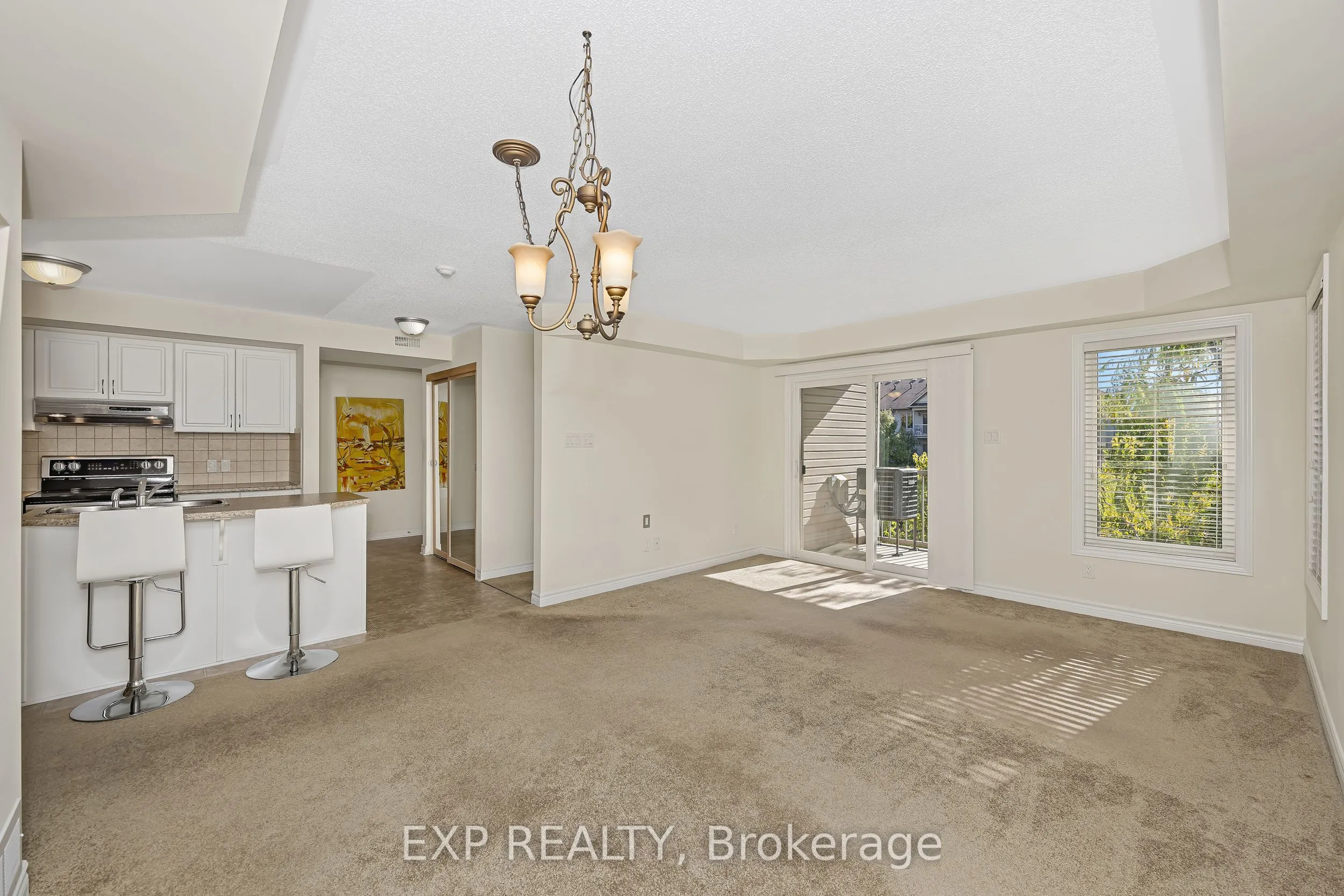 585 Stonefield Private, #6