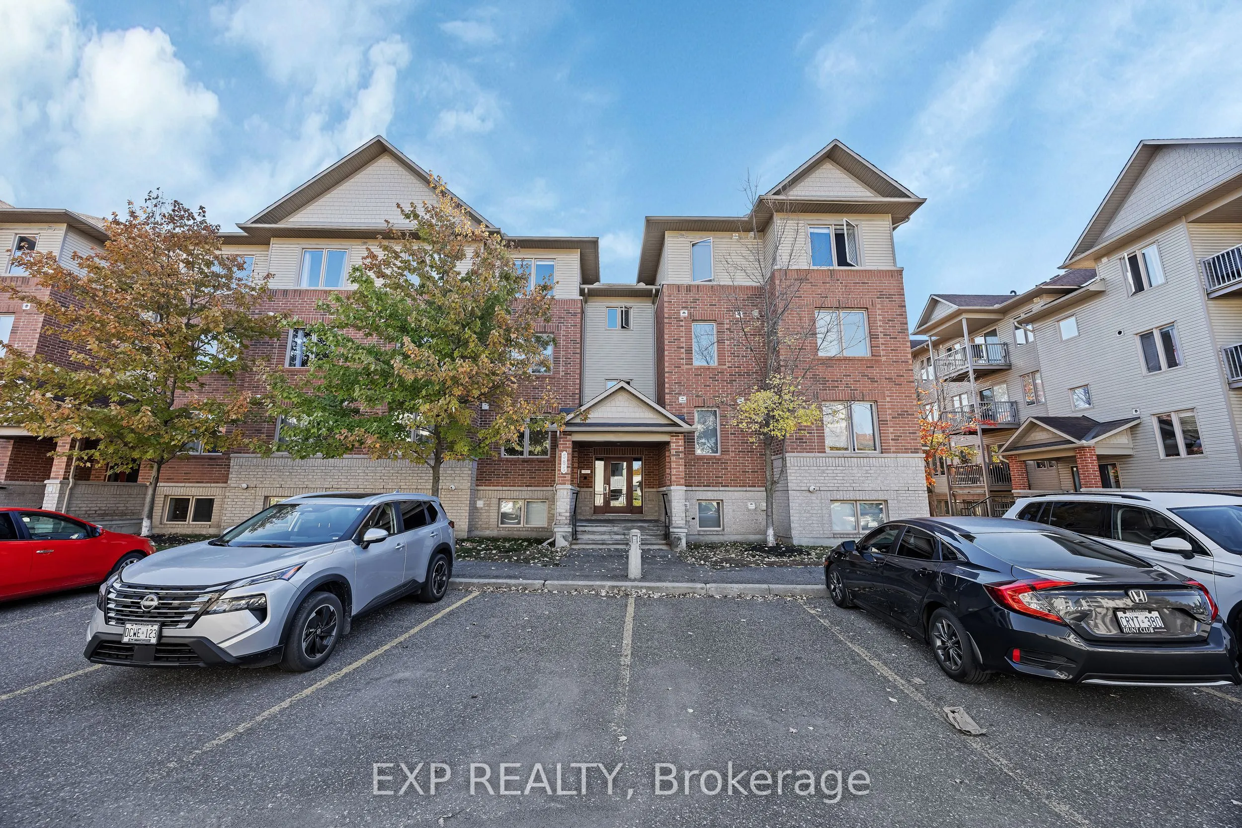 585 Stonefield Private, #6