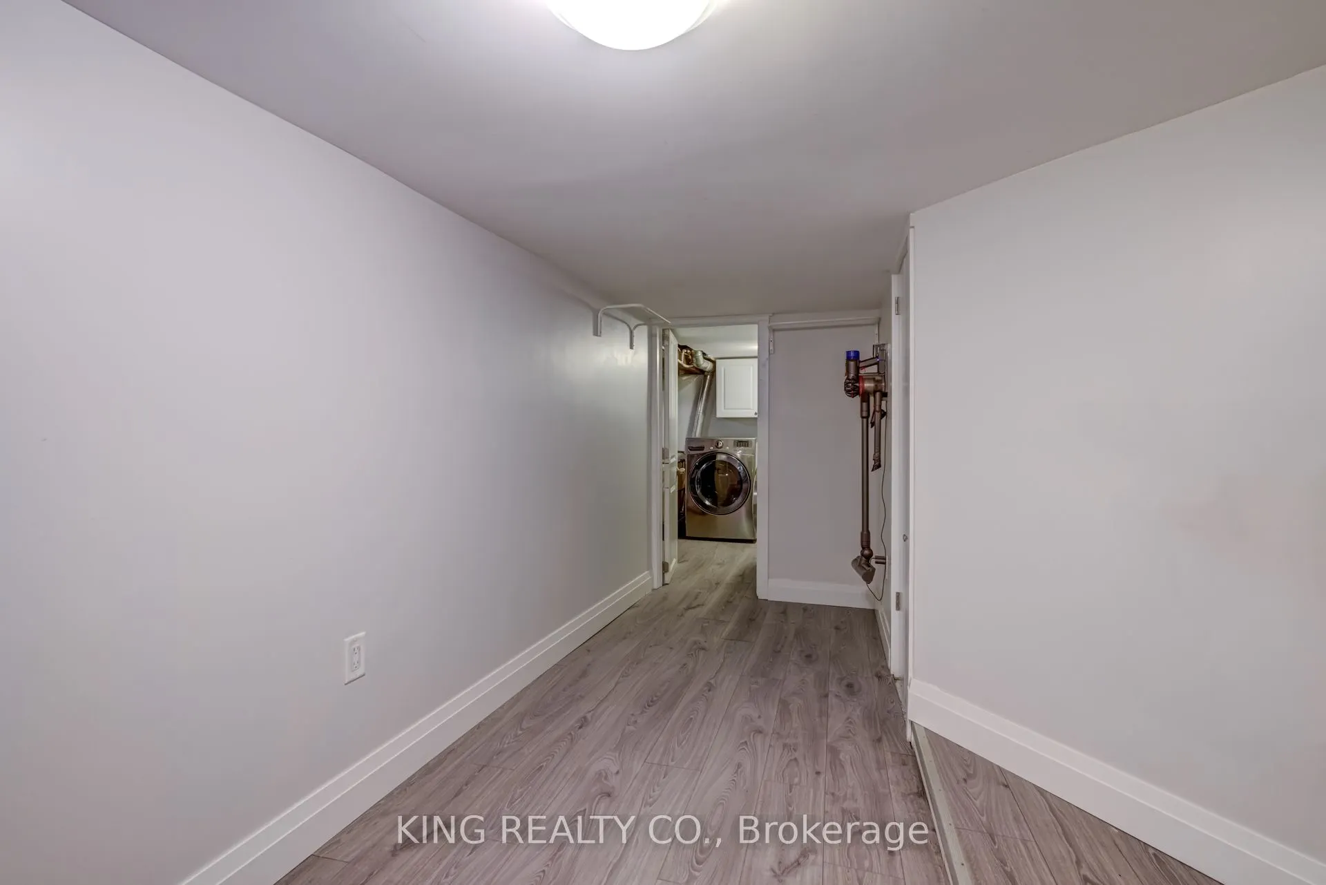140 Sanford Avenue N