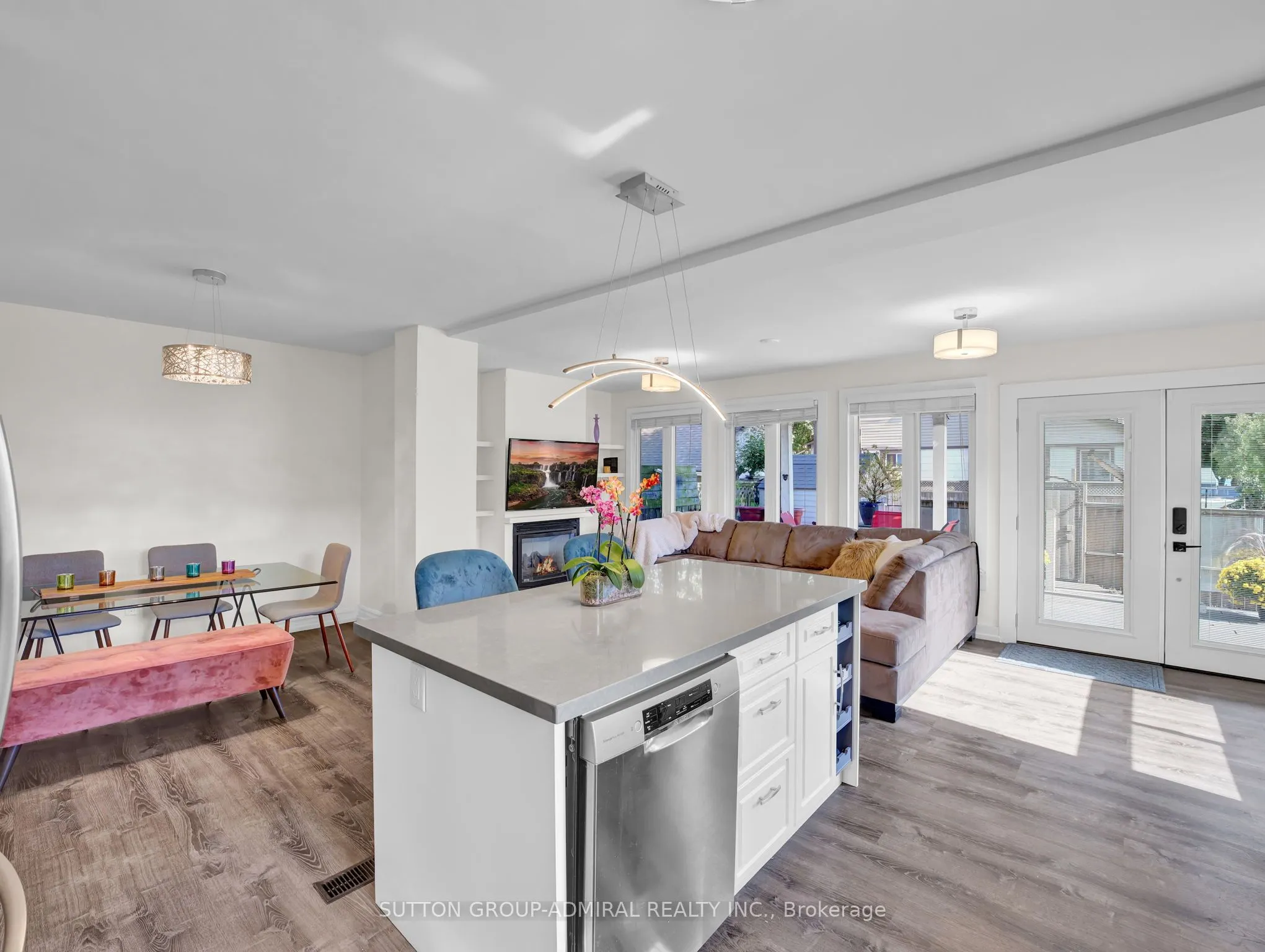 365 Beach Boulevard