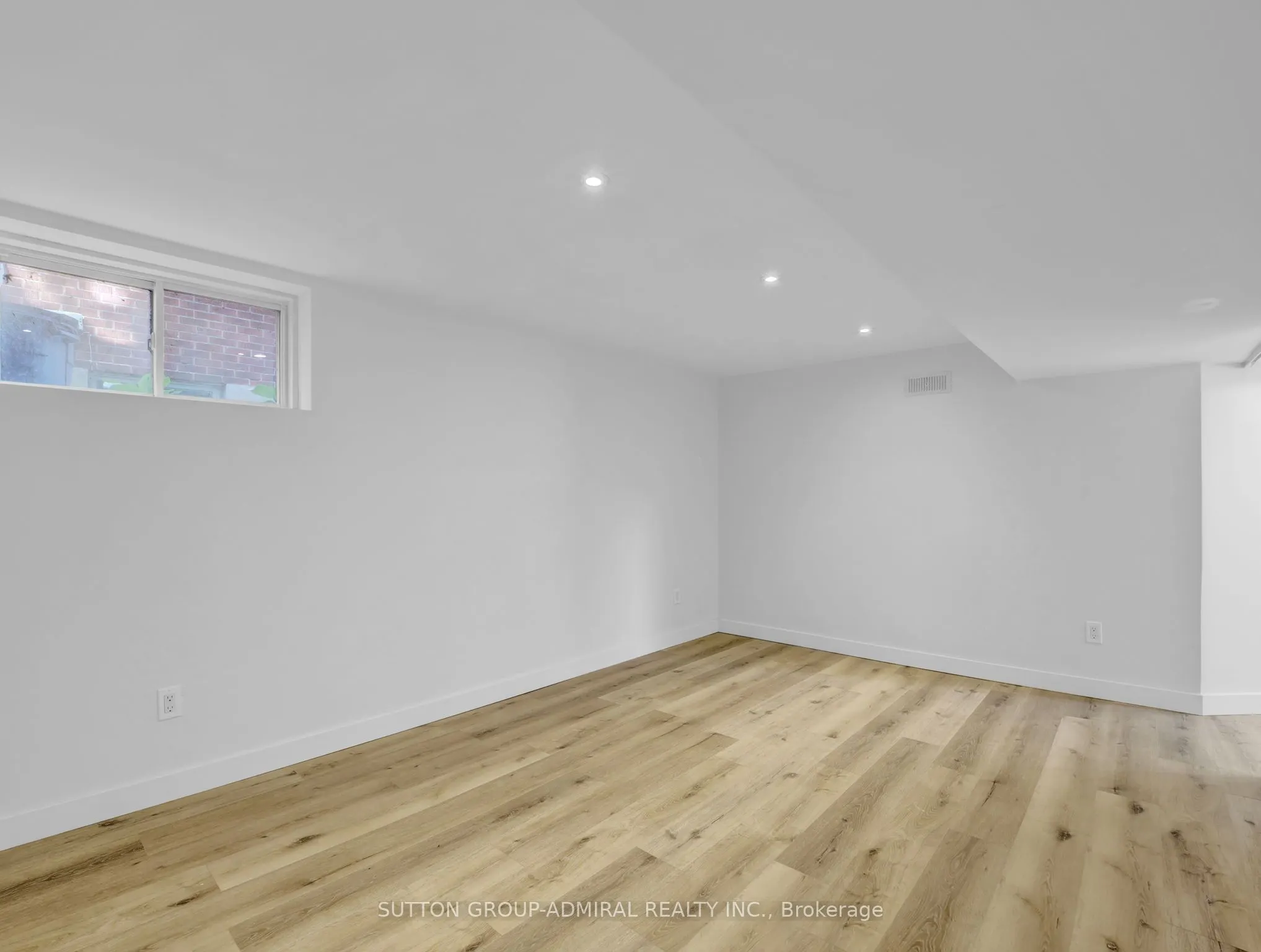 365 Beach Boulevard