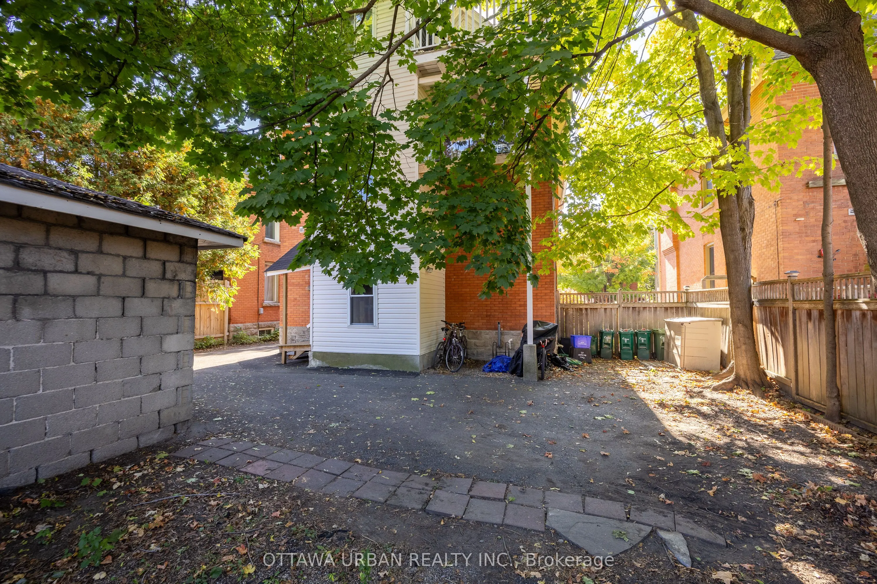 101 Strathcona Avenue