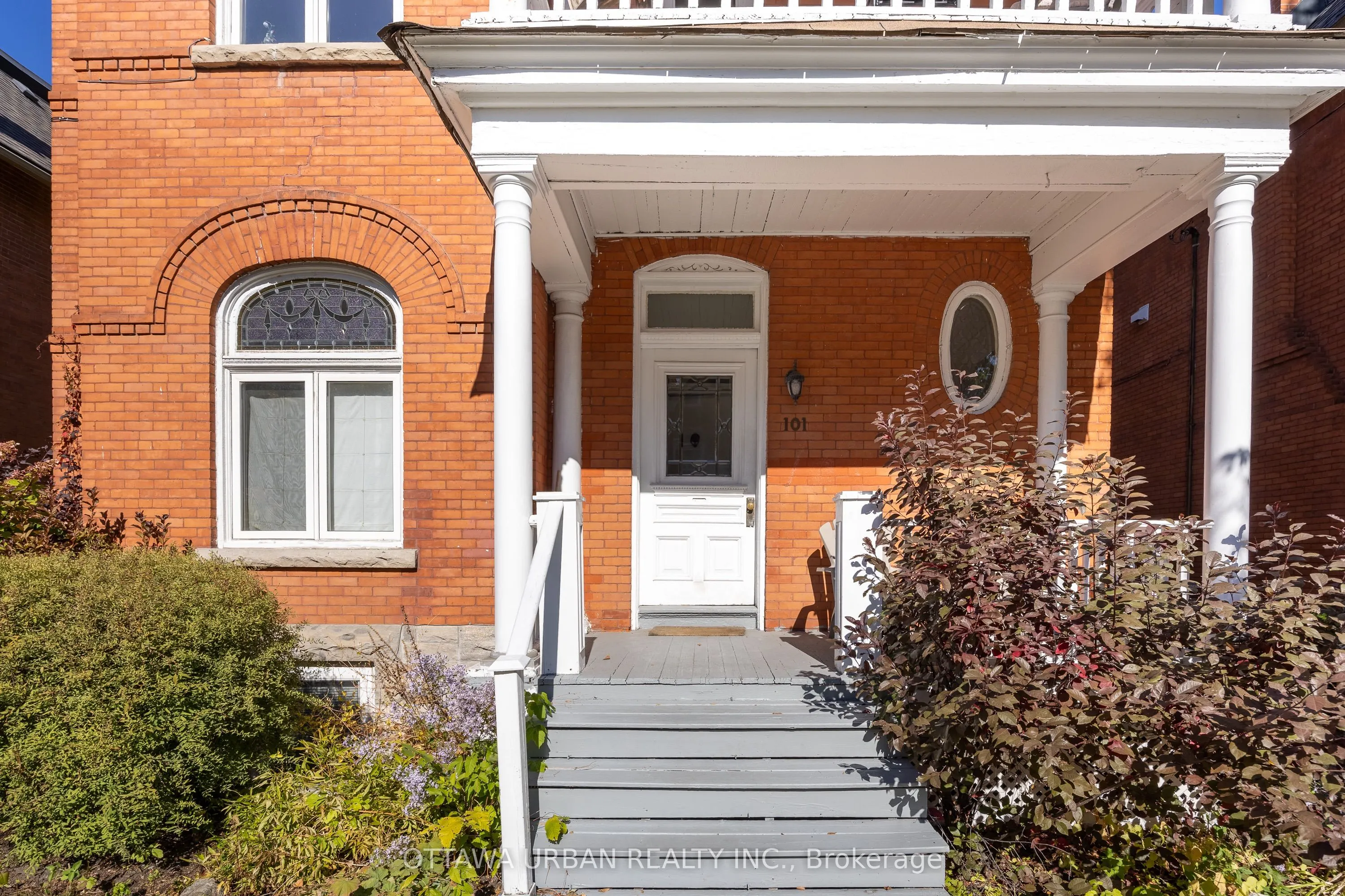 101 Strathcona Avenue