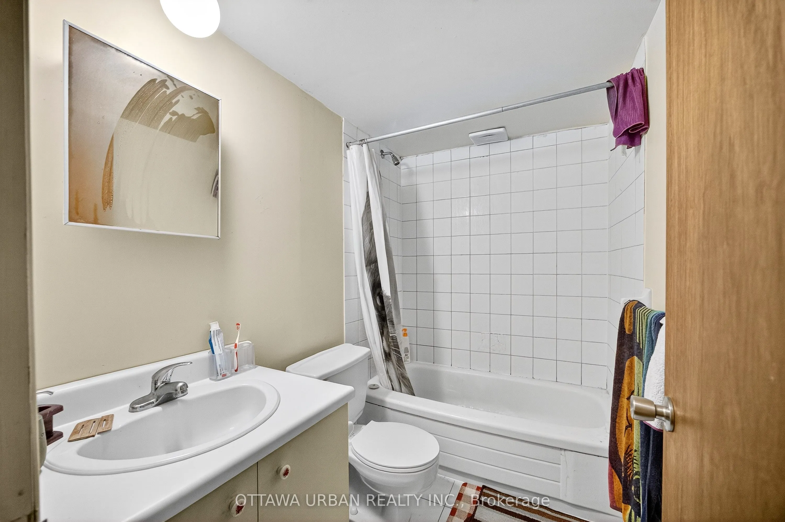 101 Strathcona Avenue