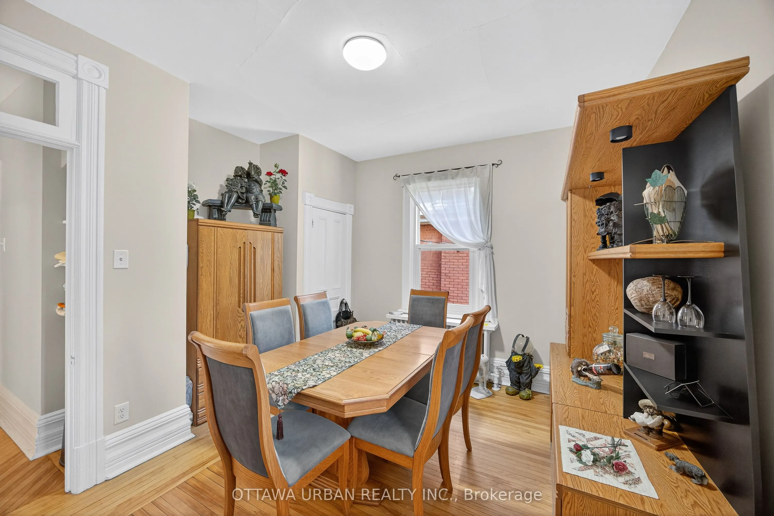 101 Strathcona Avenue