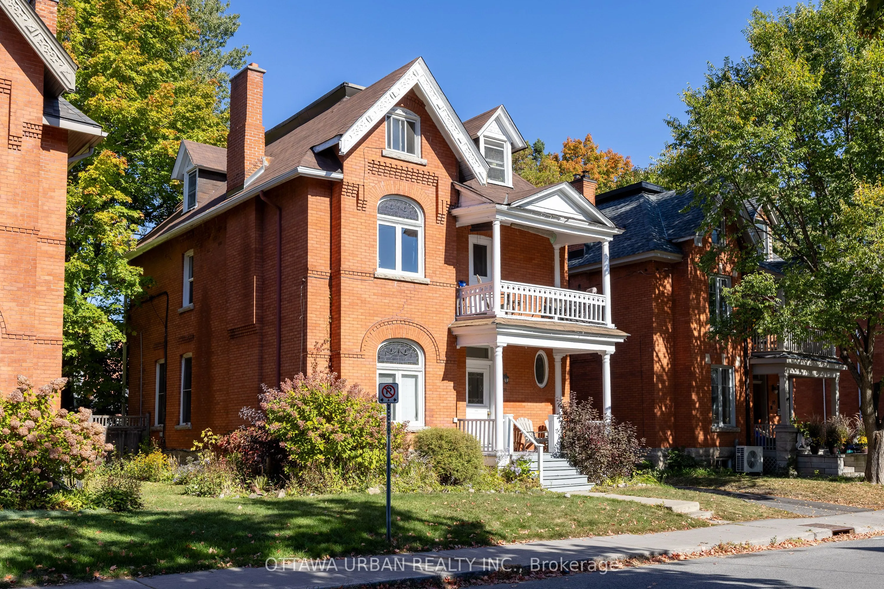 101 Strathcona Avenue