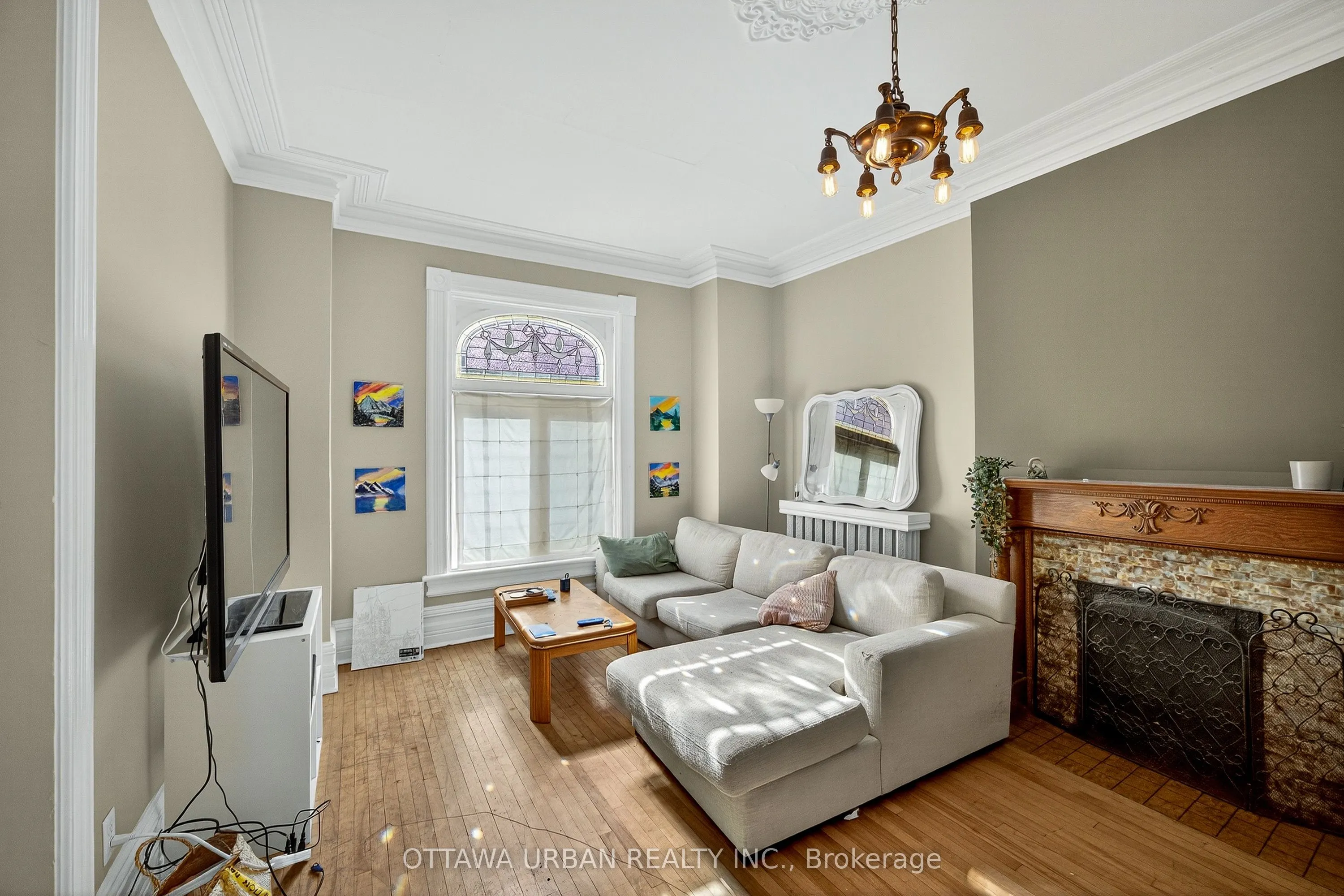 101 Strathcona Avenue