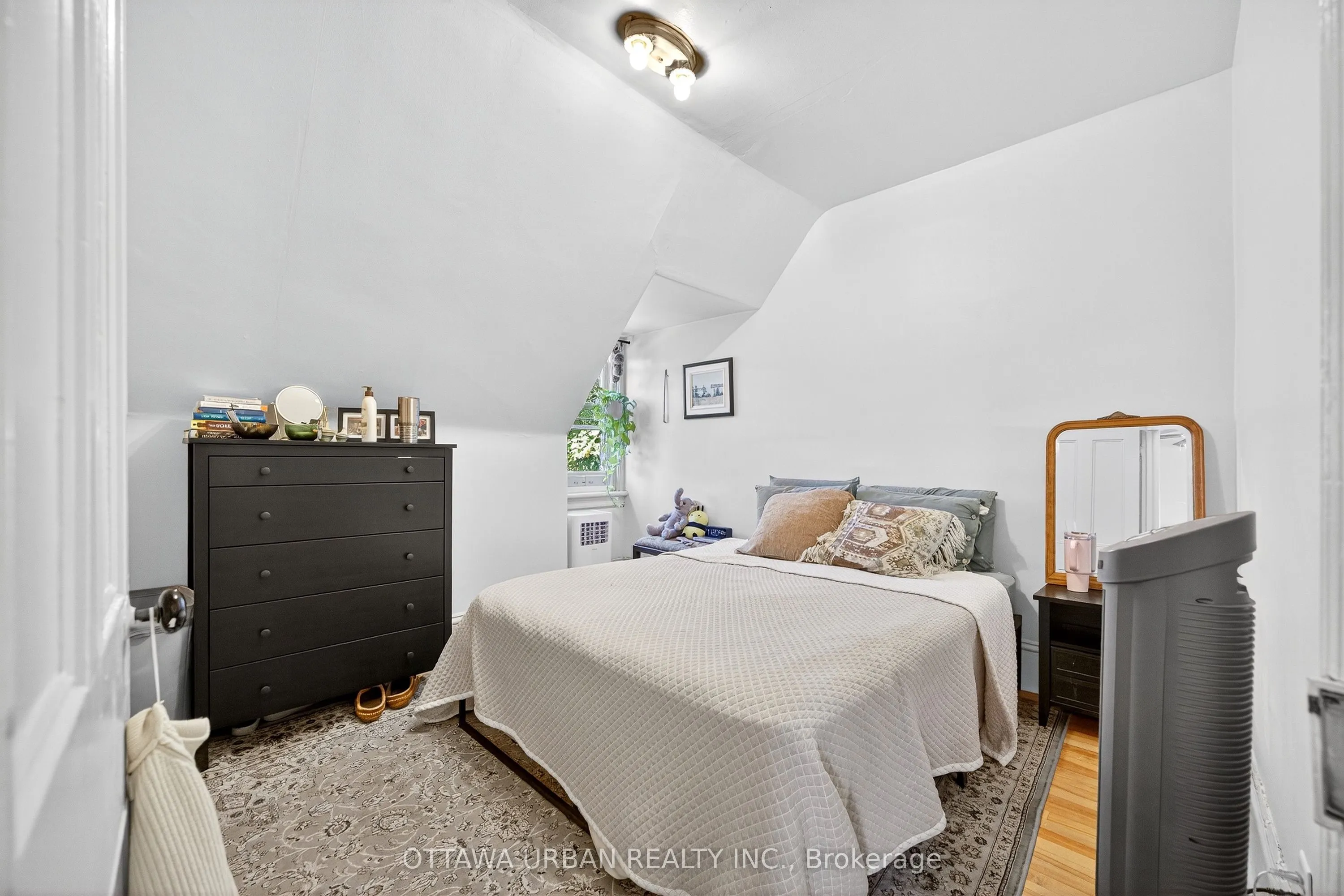 101 Strathcona Avenue