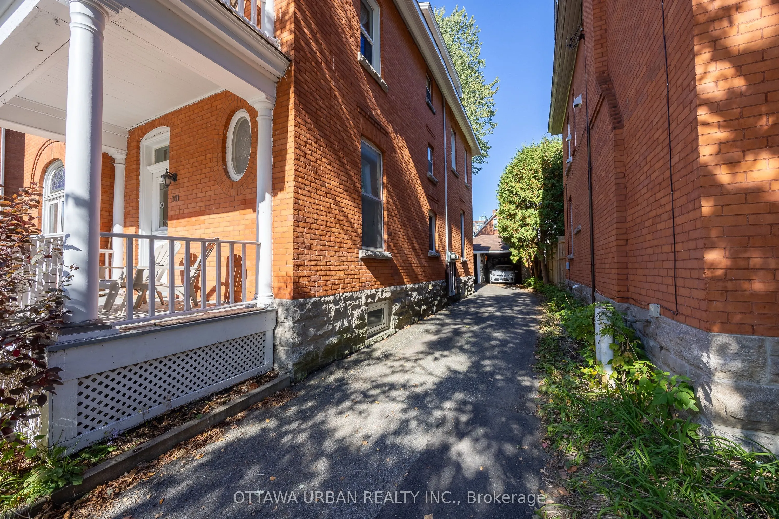 101 Strathcona Avenue