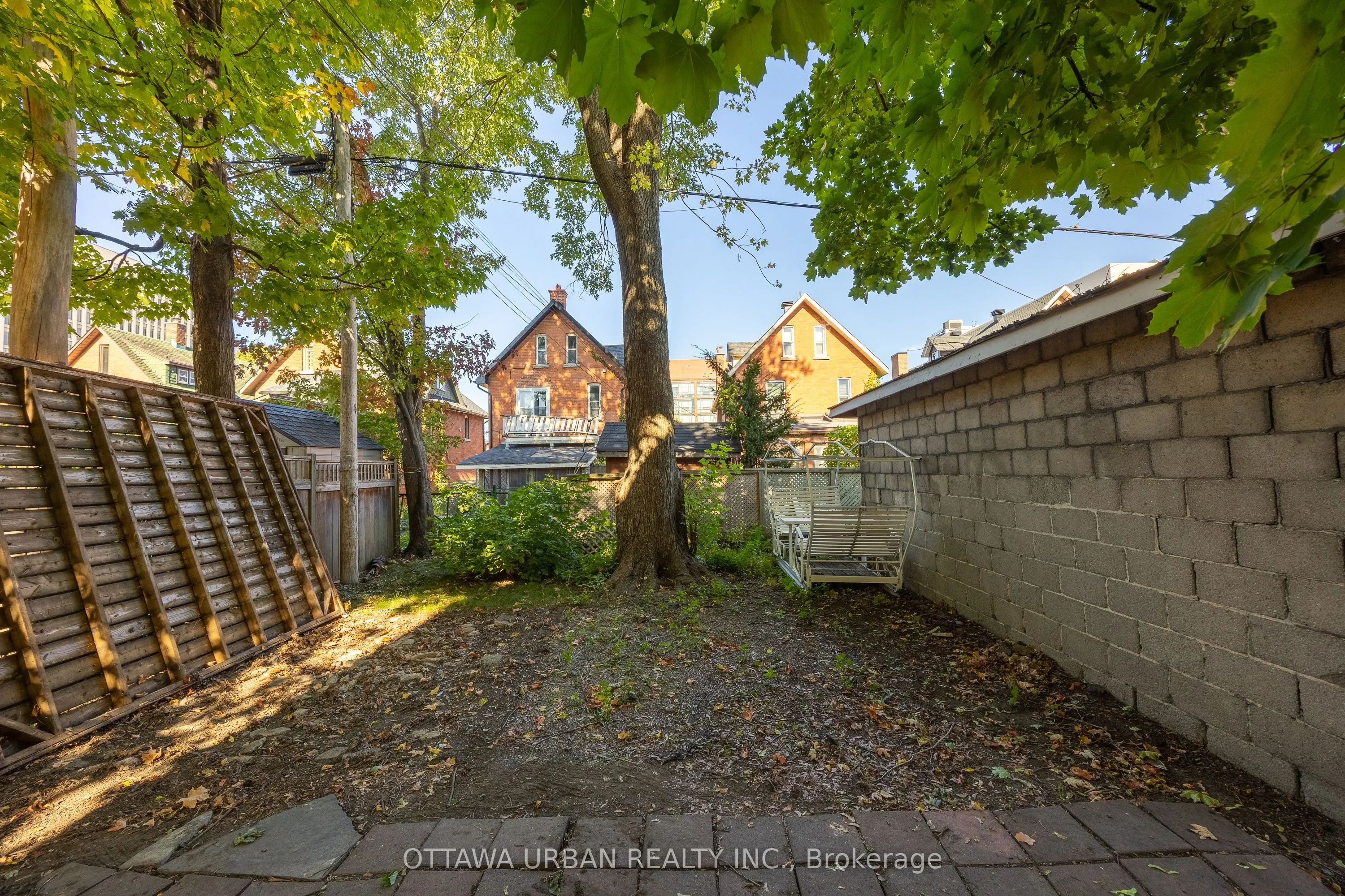 101 Strathcona Avenue
