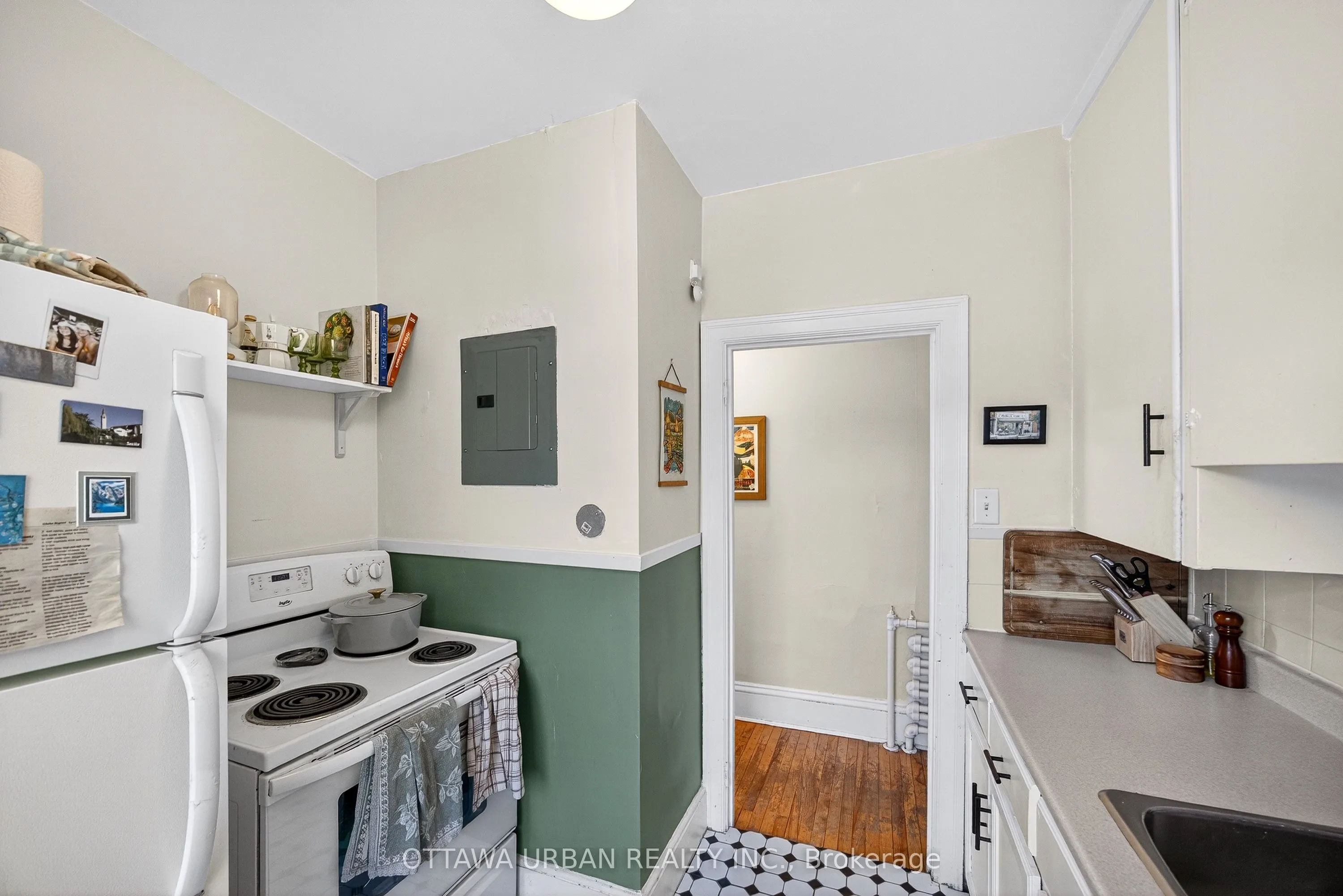 101 Strathcona Avenue