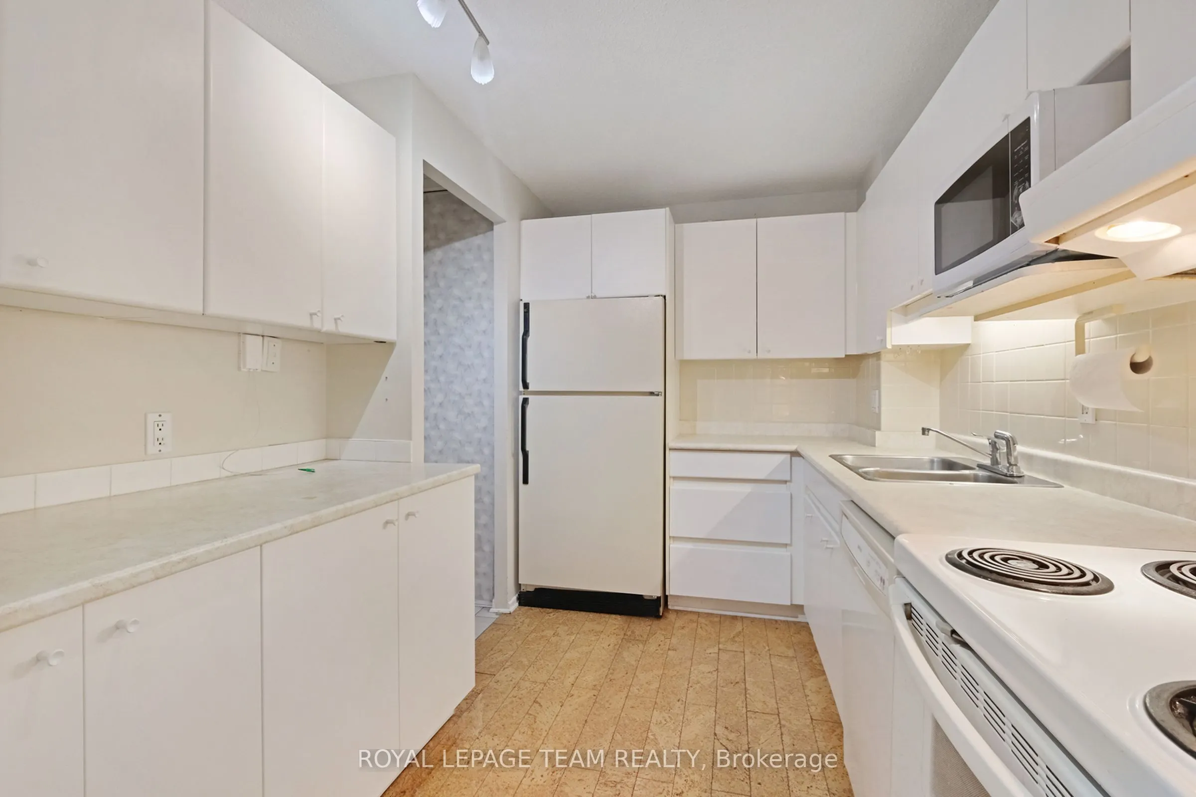 1599 Lassiter Terrace, #413
