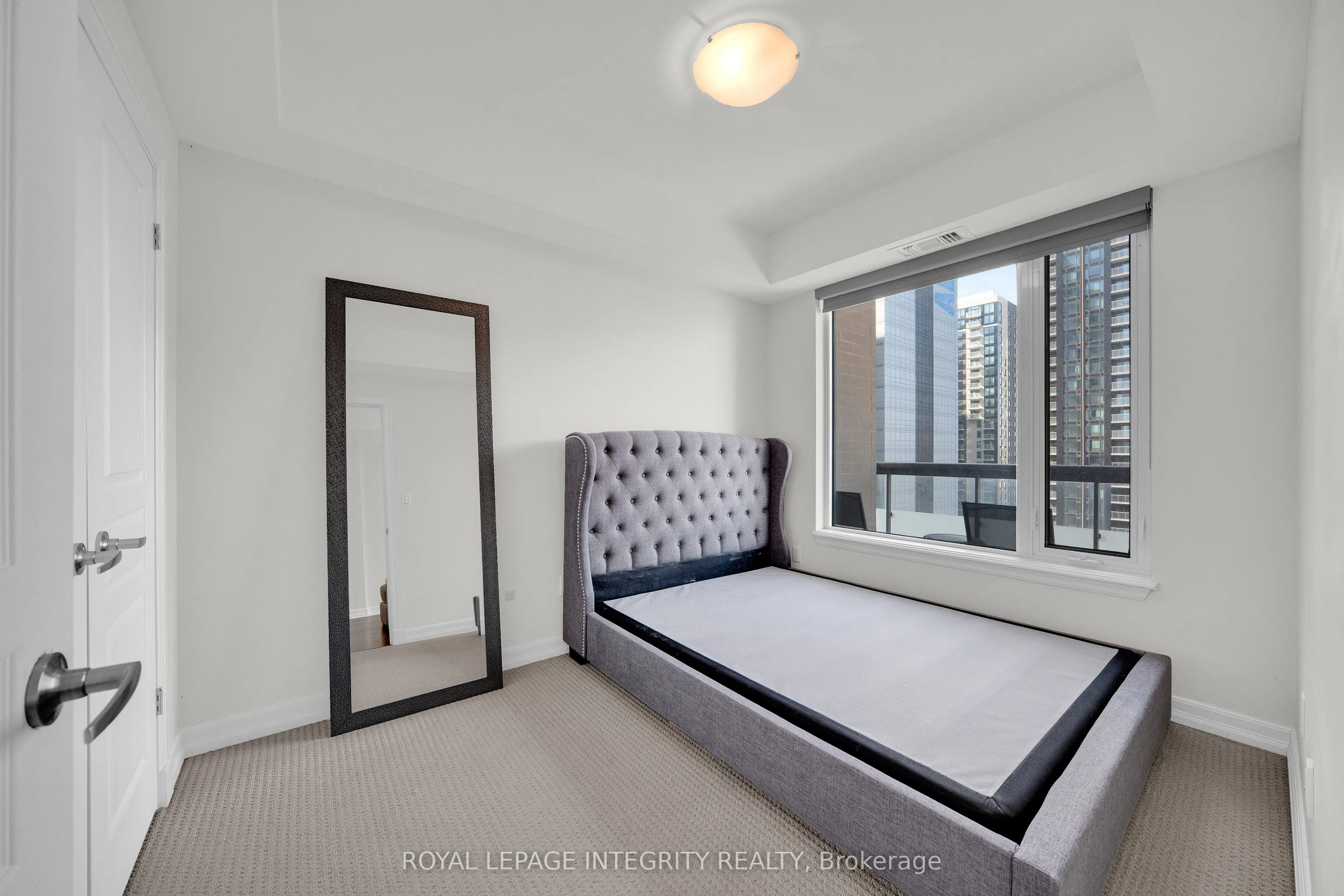 238 Besserer Street, #1207