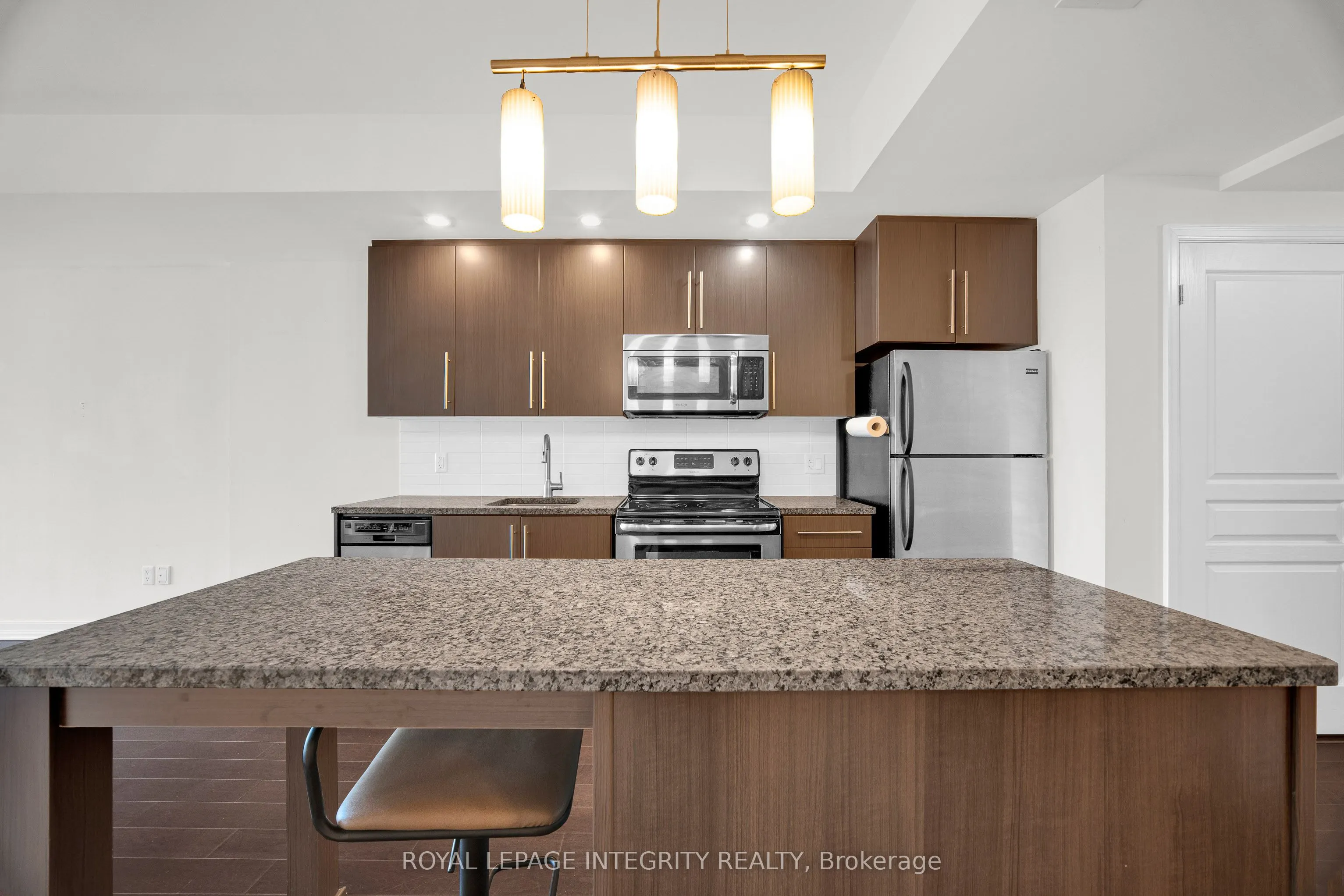 238 Besserer Street, #1207