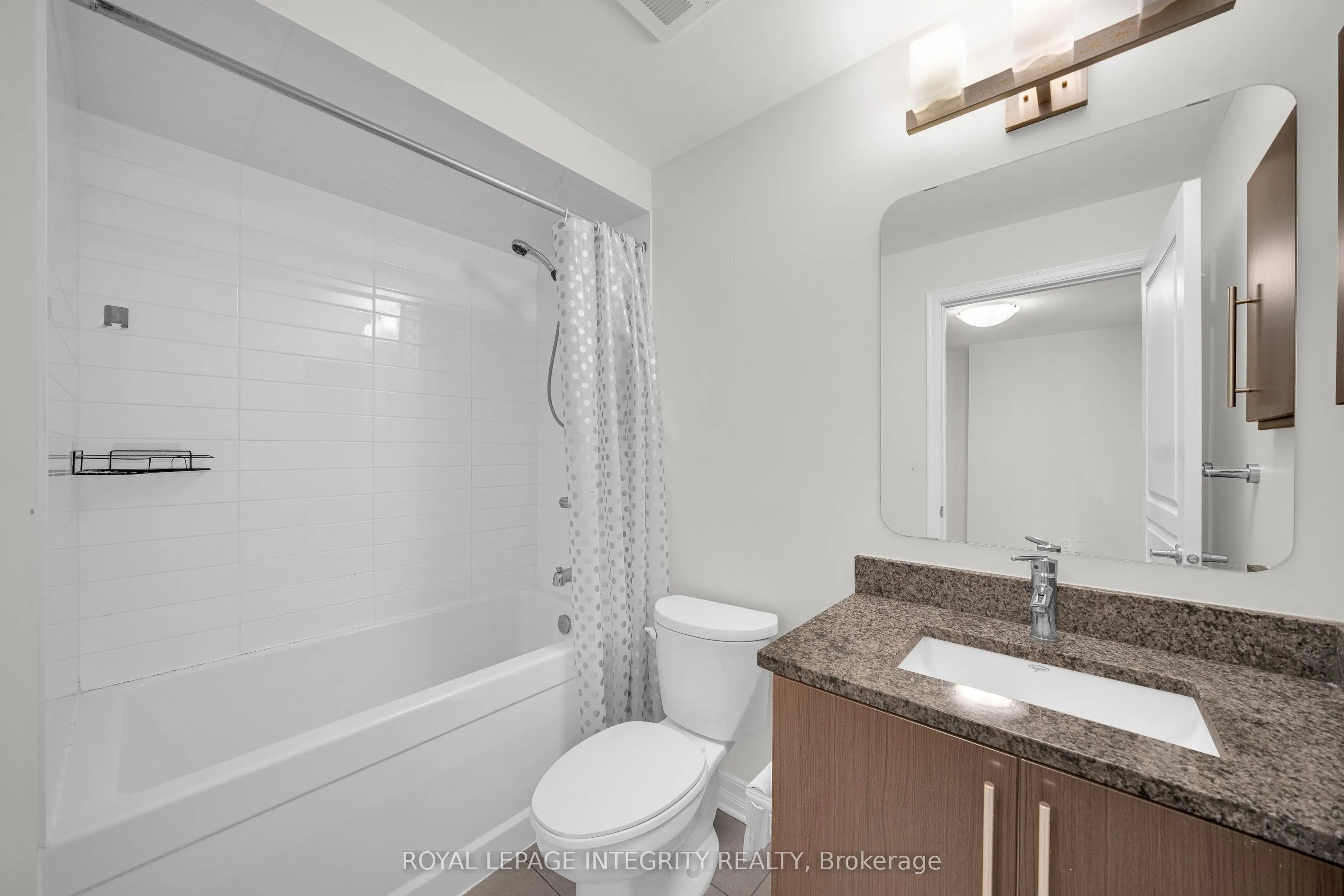 238 Besserer Street, #1207