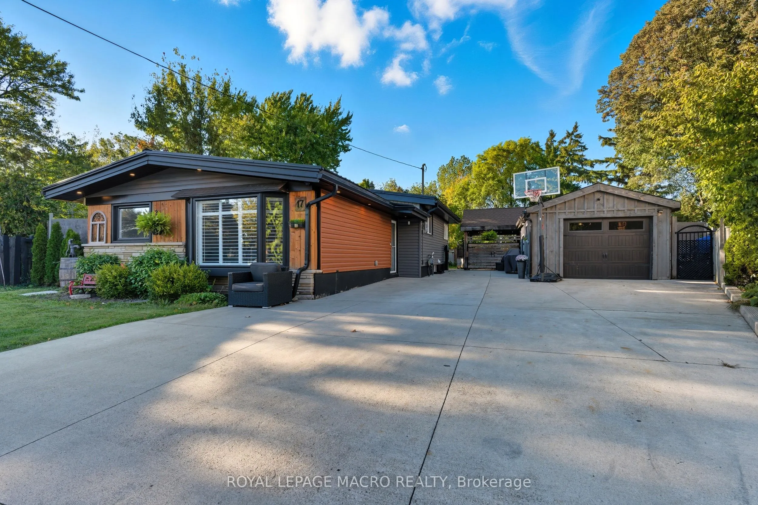 17 Carmen Avenue