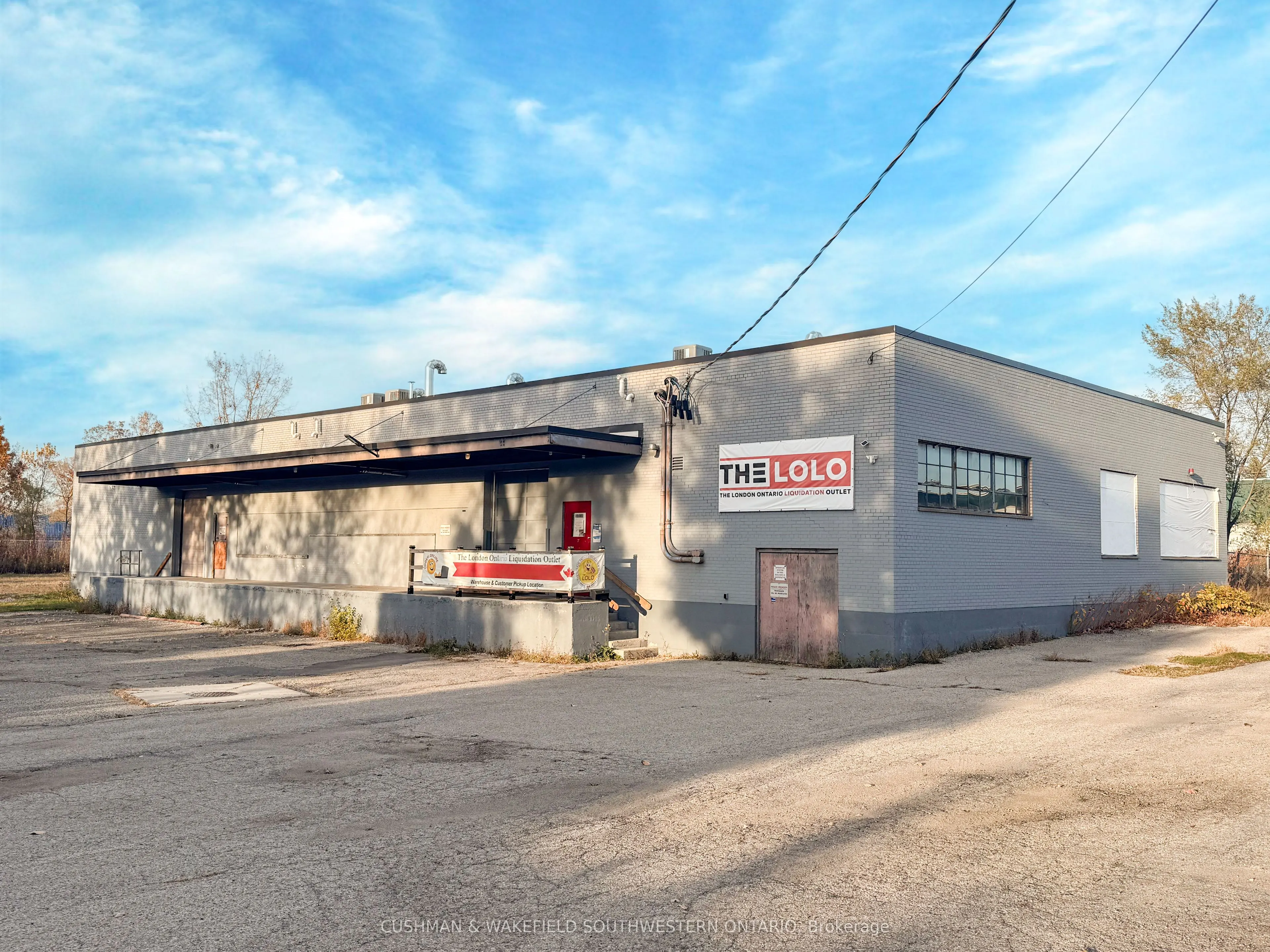 1700 Dundas Street, #Unit 4