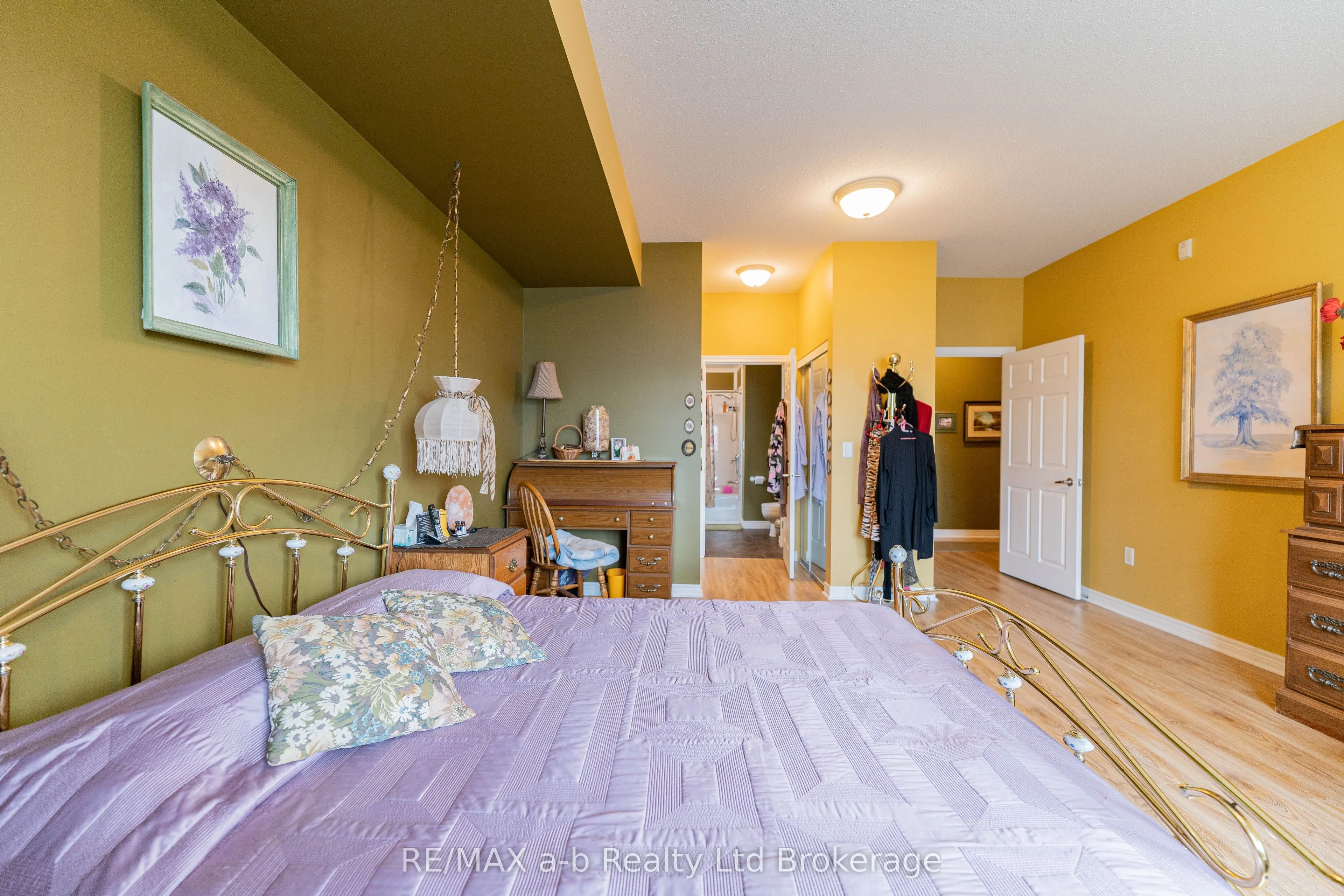 80 BRIDGE Street E, #101