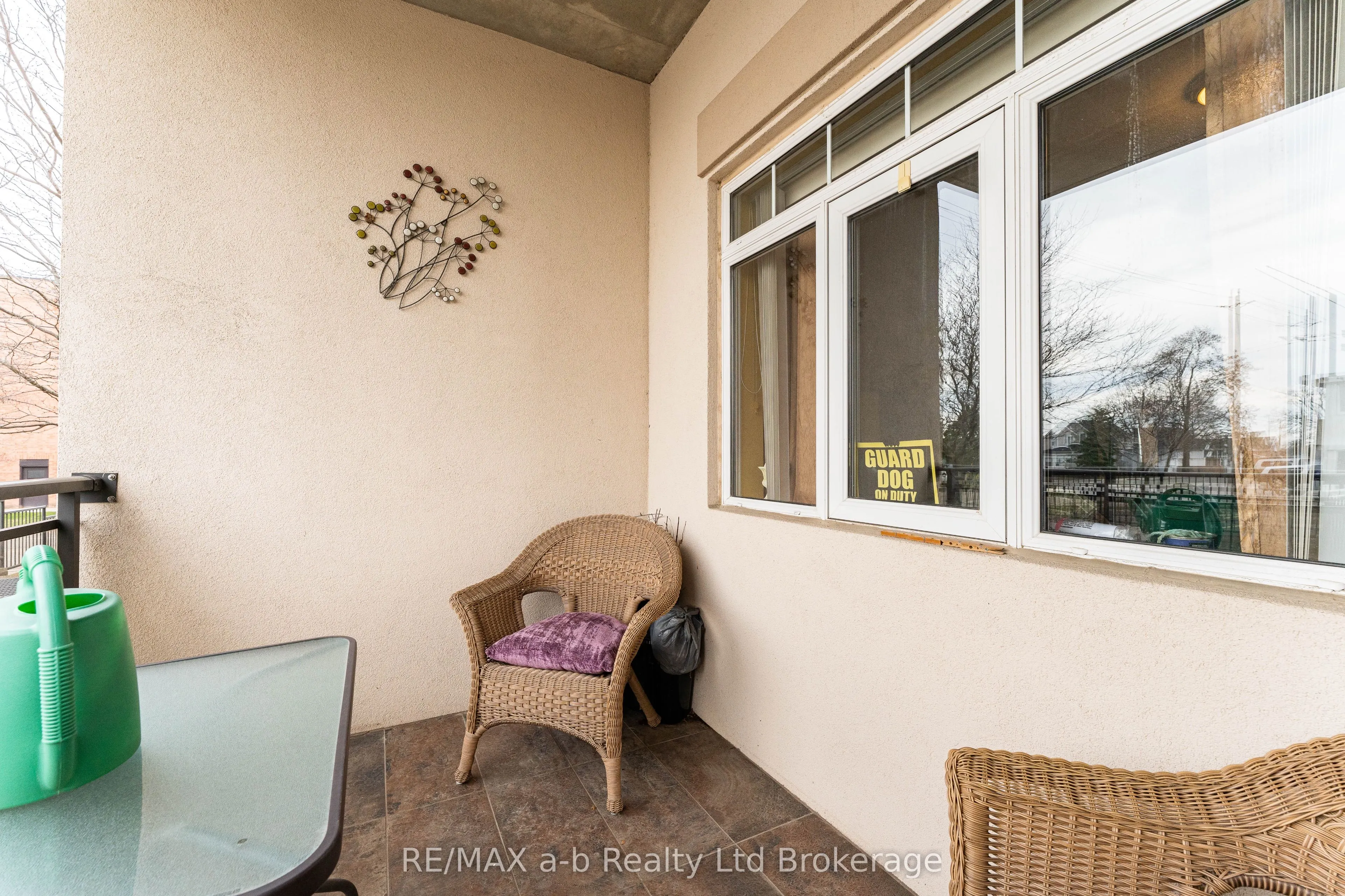 80 BRIDGE Street E, #101