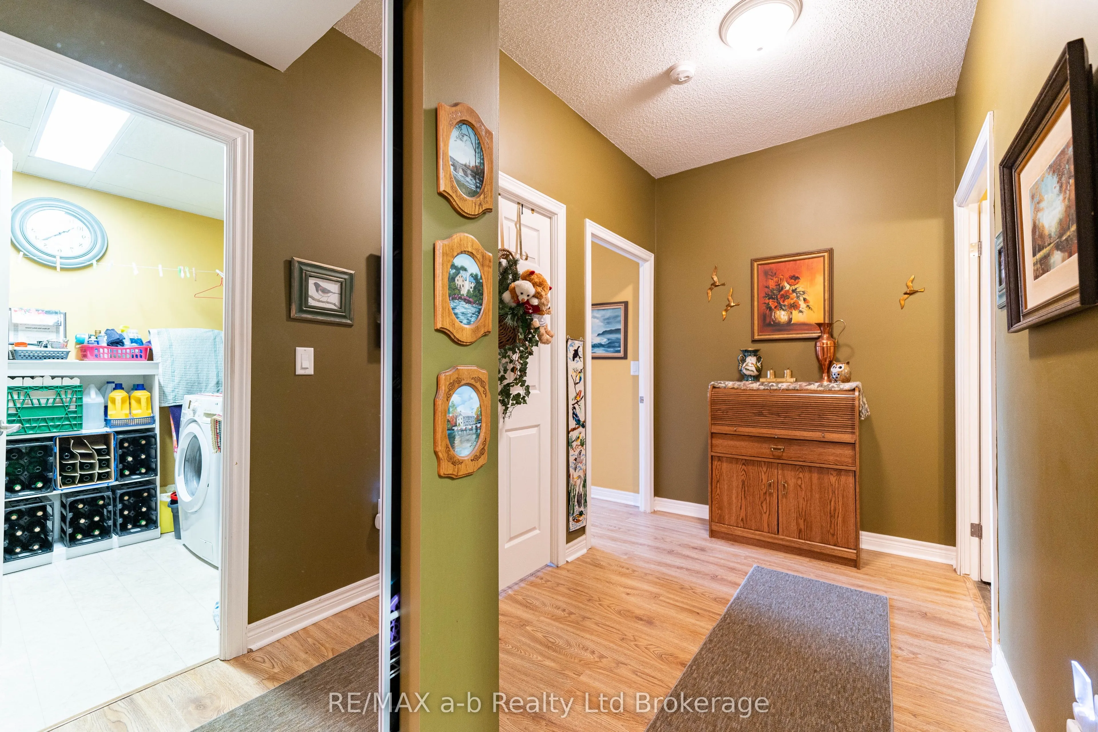 80 BRIDGE Street E, #101